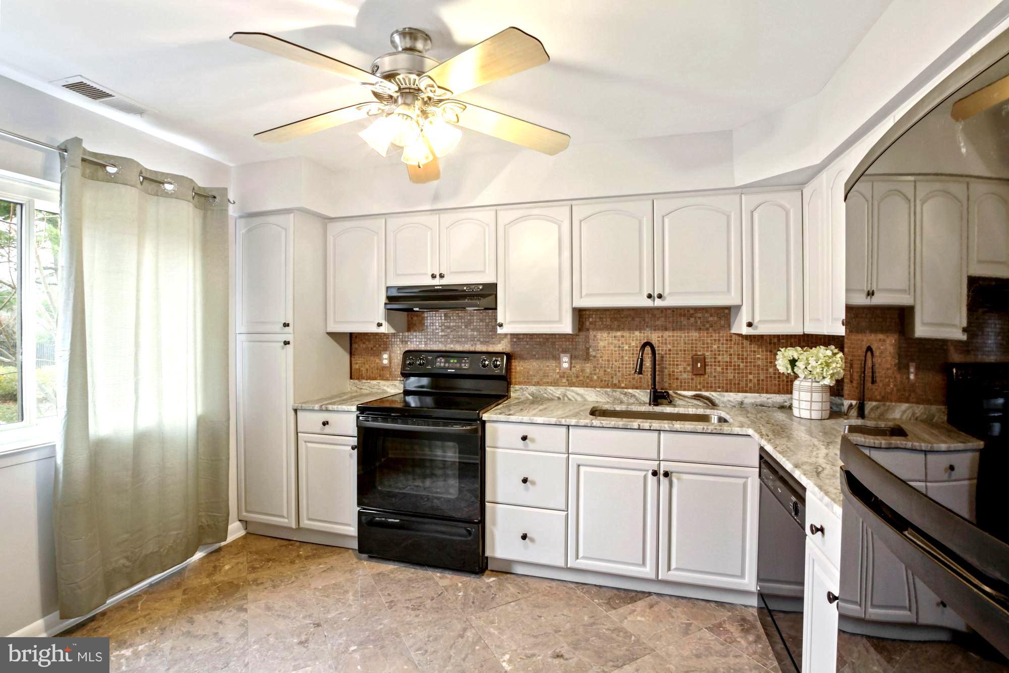 PAINTERS HILL - Residential