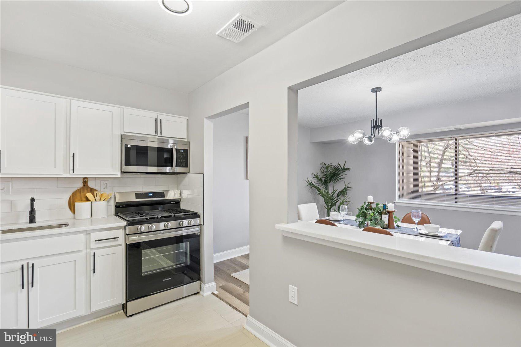 ROCKLAND RUN - Residential