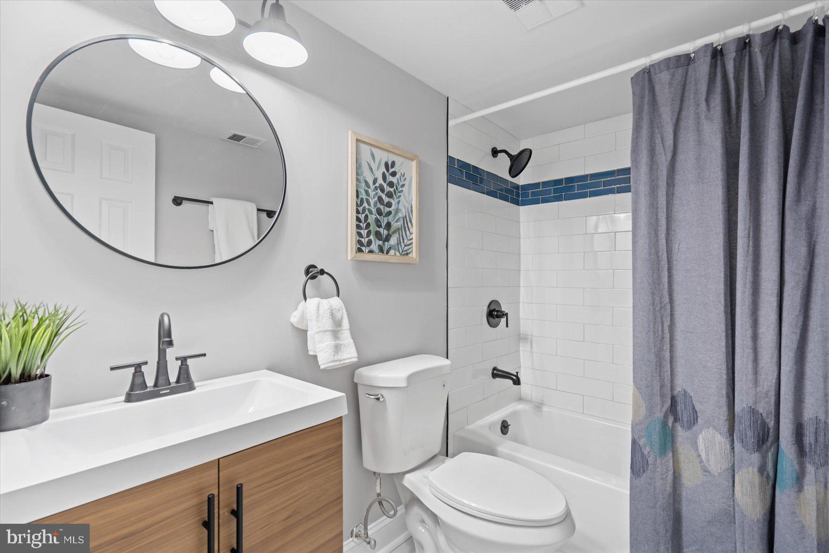 ROCKLAND RUN - Residential