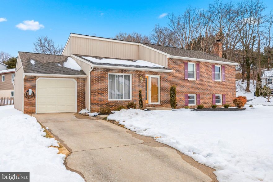 Absolutely Gorgeous home on a premium corner lot in Eldersburg with 1 car garage,  Three nice sized bedrooms with 2 1/2 baths.  Formal LR, DR and kitchen with beautiful l updated granite counters. Fully remodeled lower level with half bath.  Large Deck for all your entertaining. A must see!