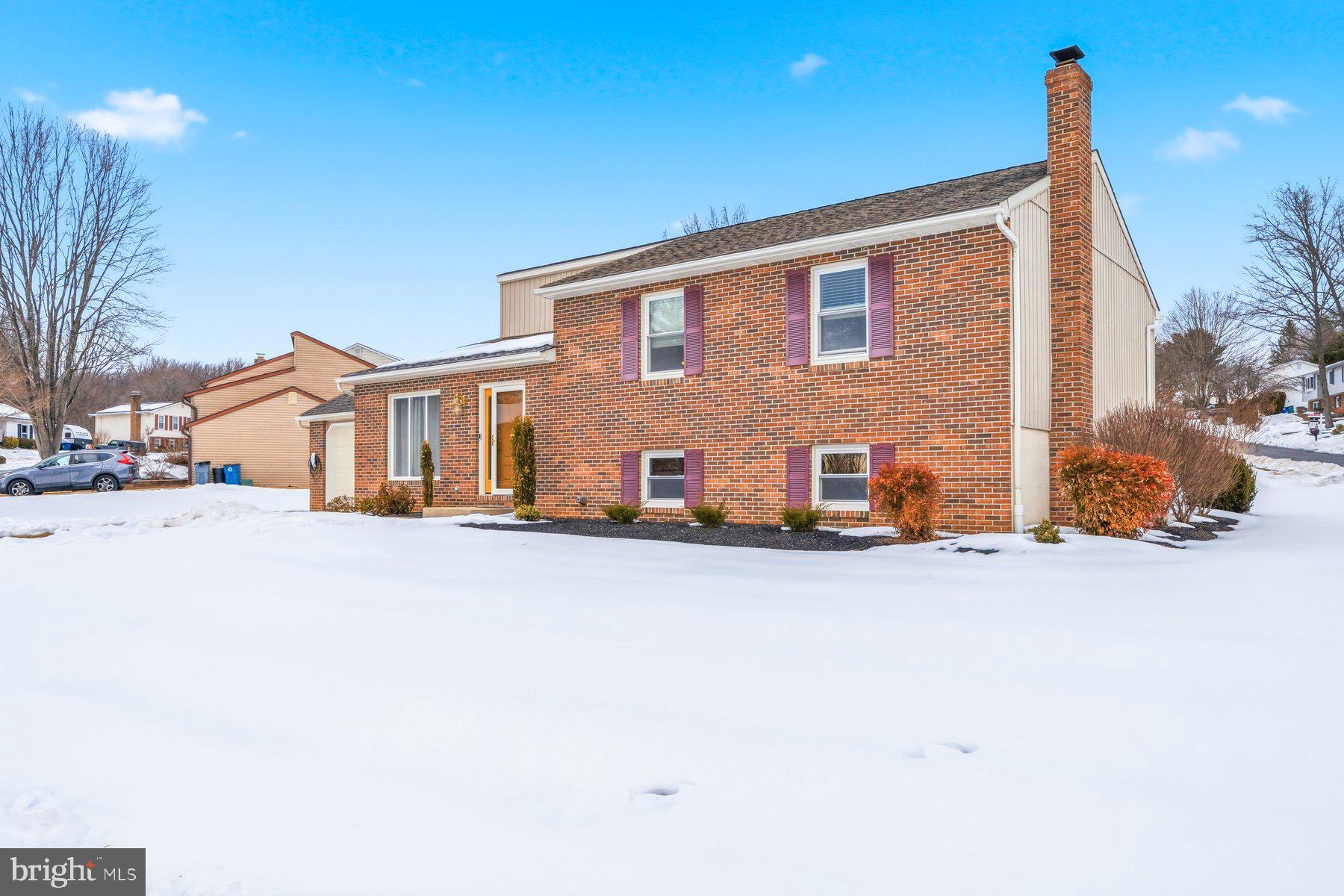 CLIPPER HILL ESTATES - Residential