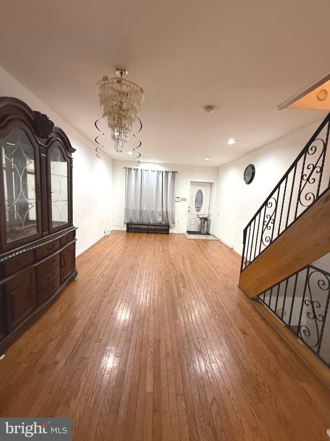 LOWER MOYAMENSING - Residential