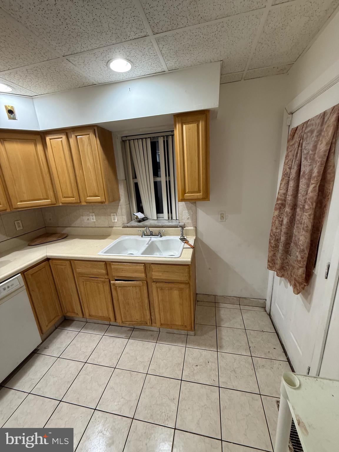 LOWER MOYAMENSING - Residential