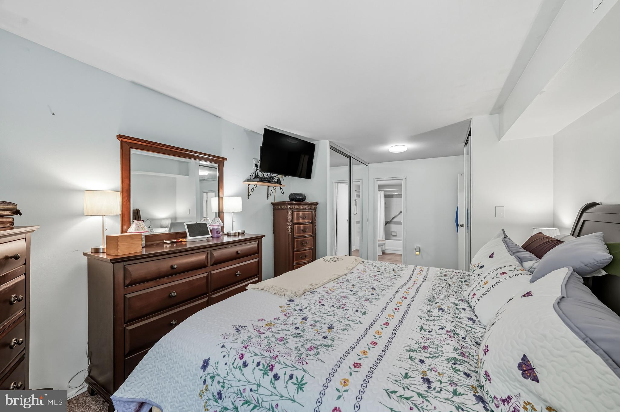 PAINTERS CROSSING - Residential