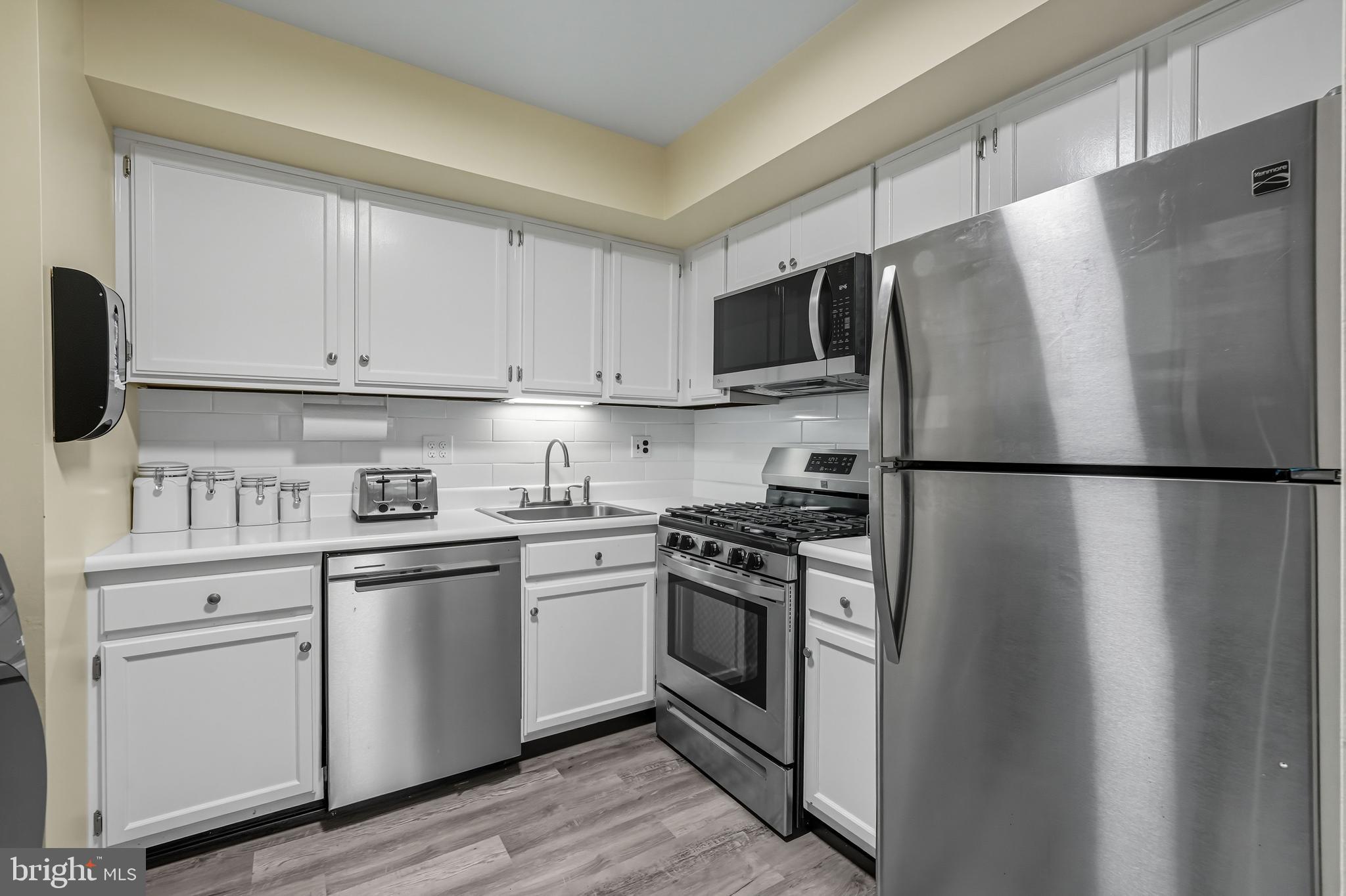 PAINTERS CROSSING - Residential