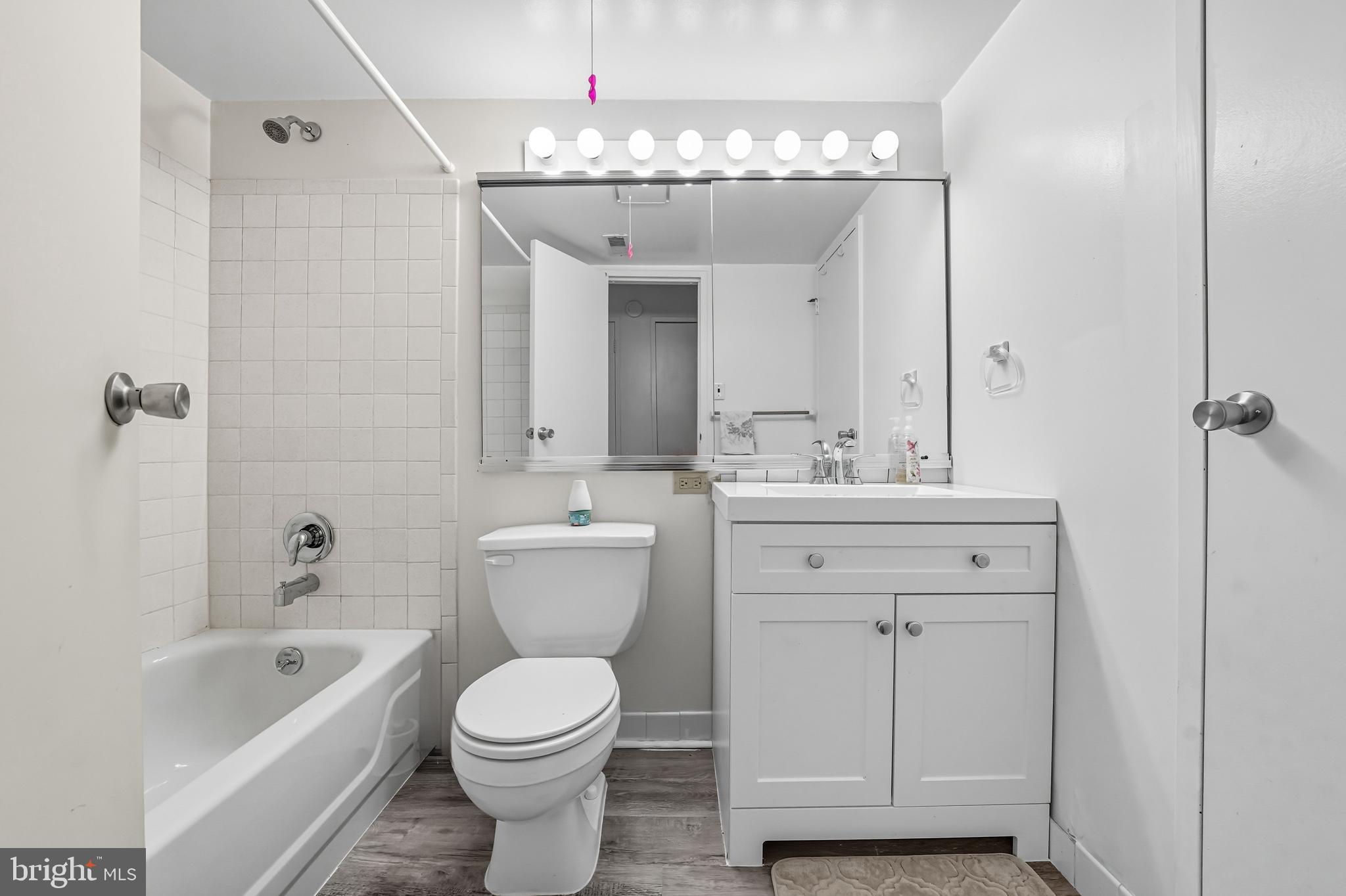 PAINTERS CROSSING - Residential