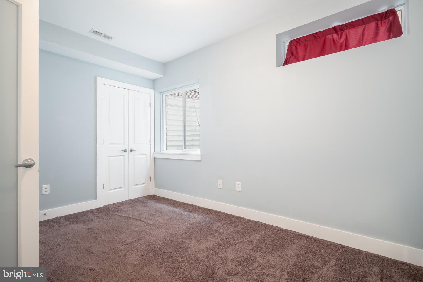 FAIRMOUNT - Residential Lease