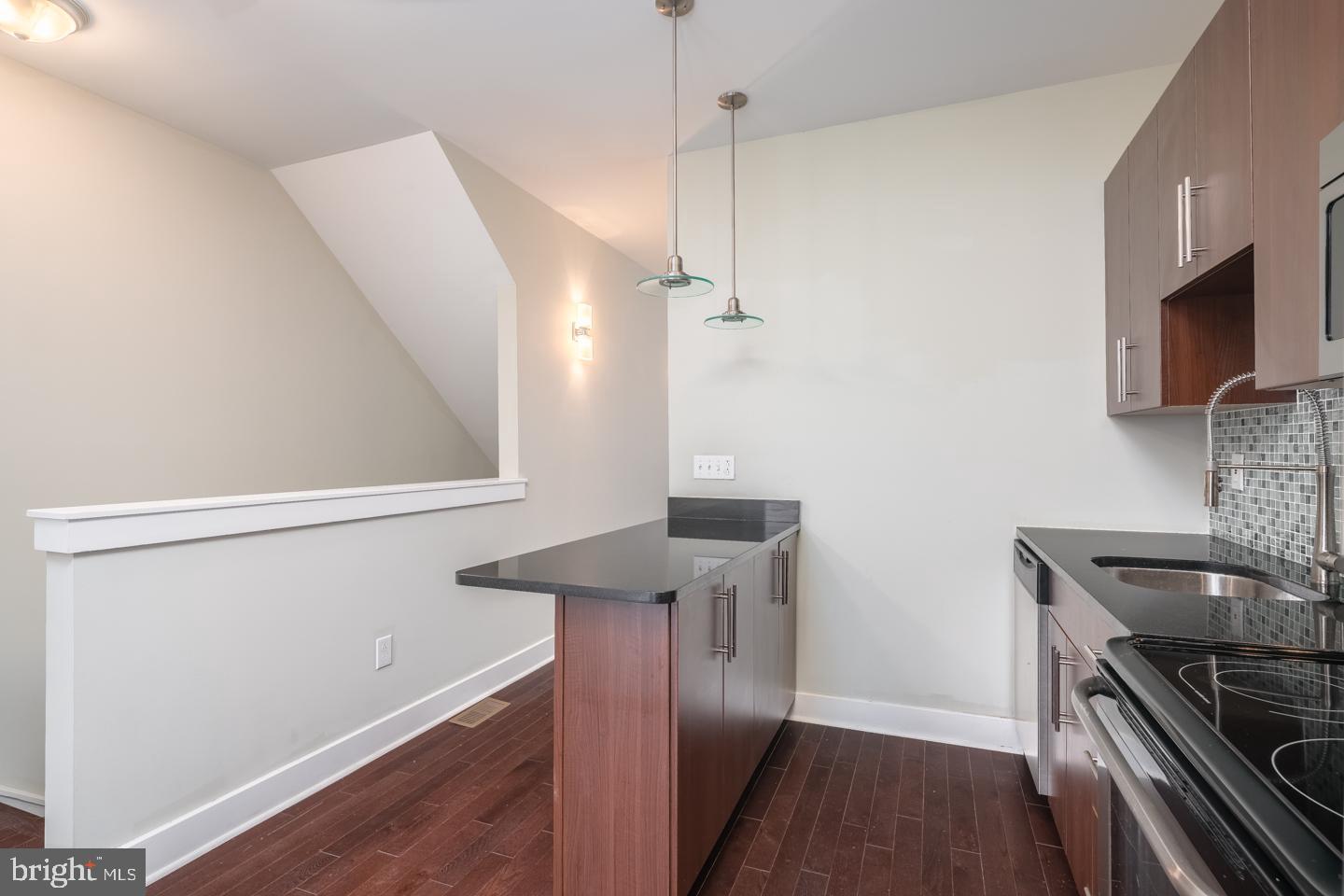 FAIRMOUNT - Residential Lease