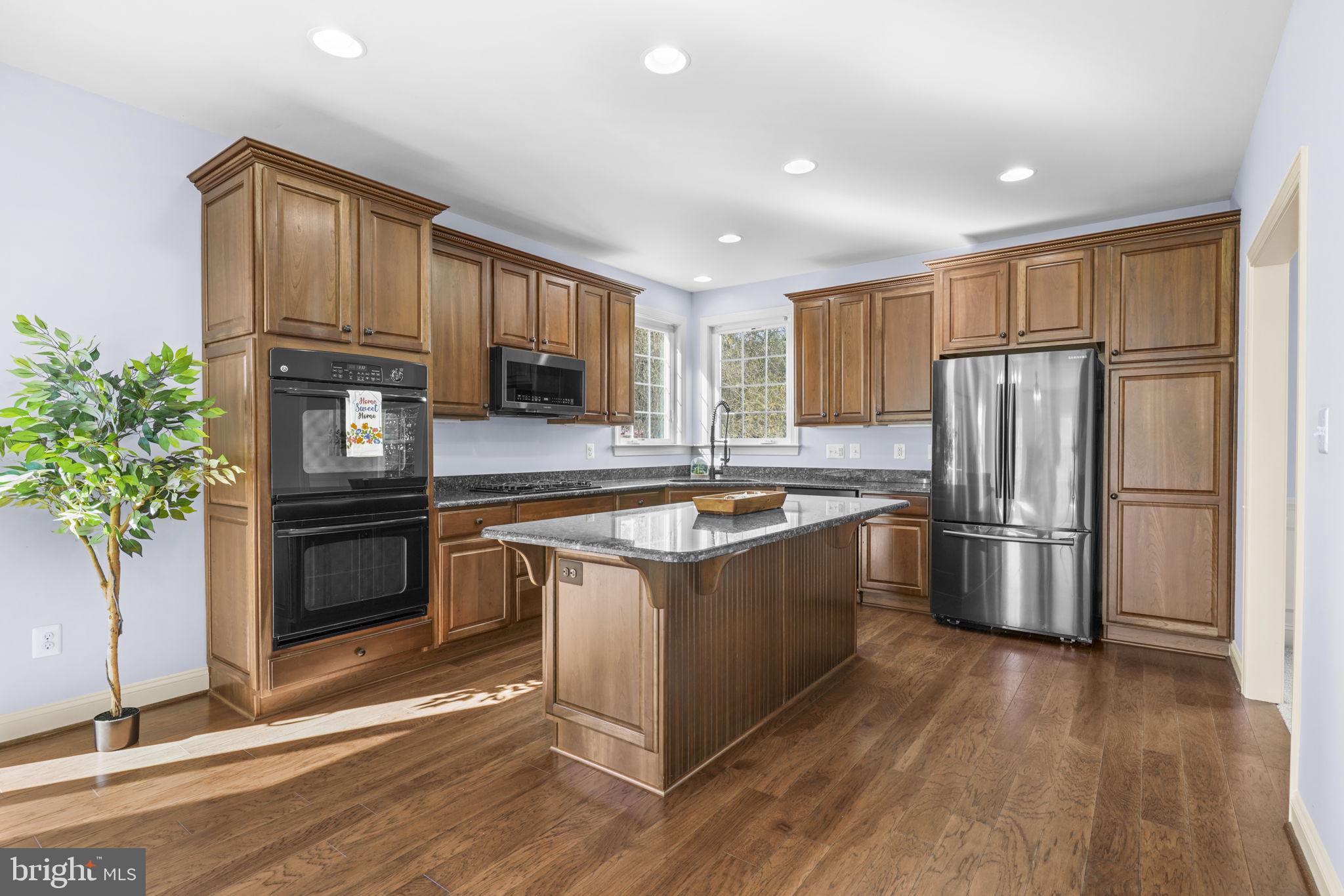 41402 SILVER CHARM COURT