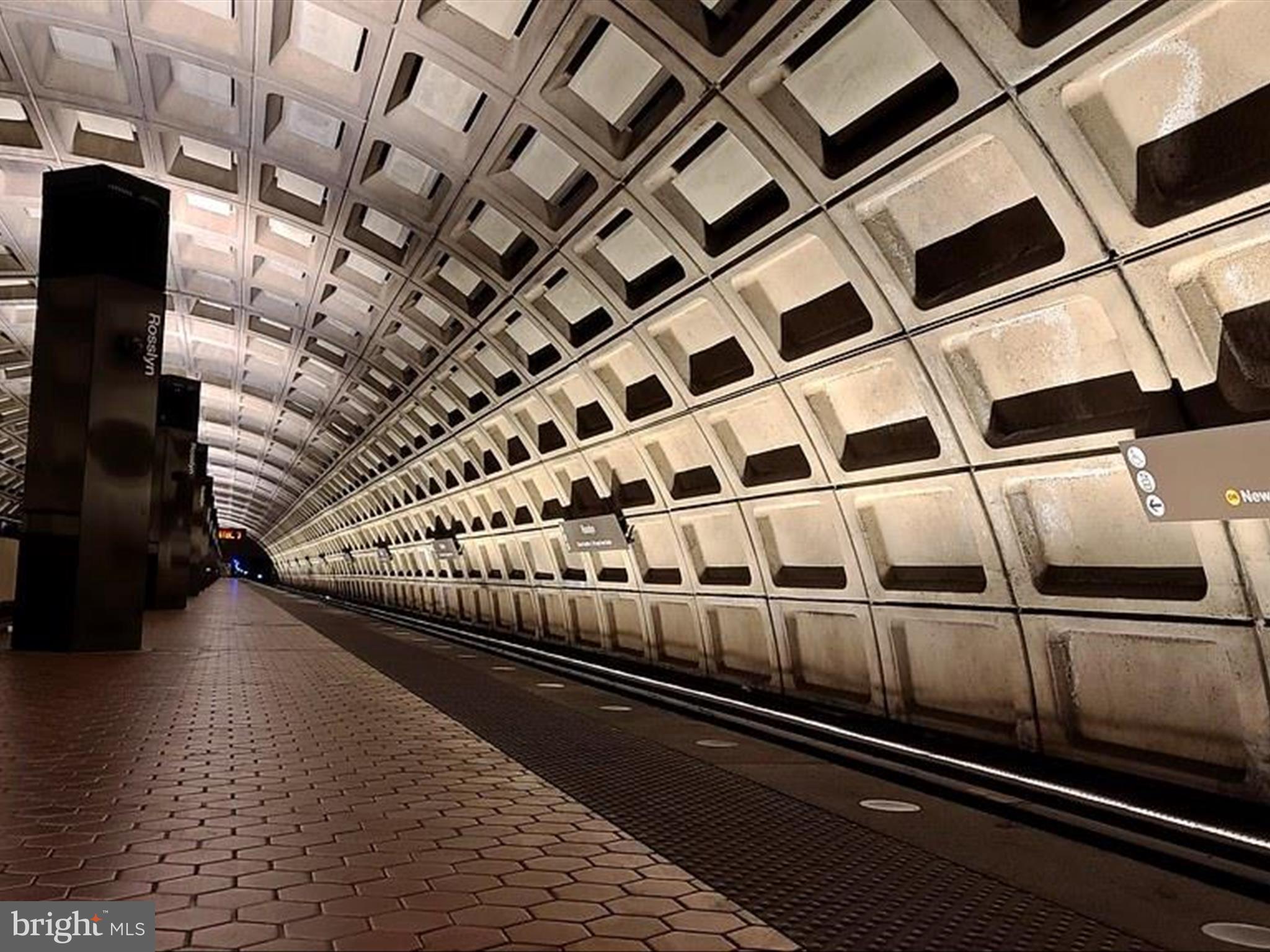 ROSSLYN - Residential Lease