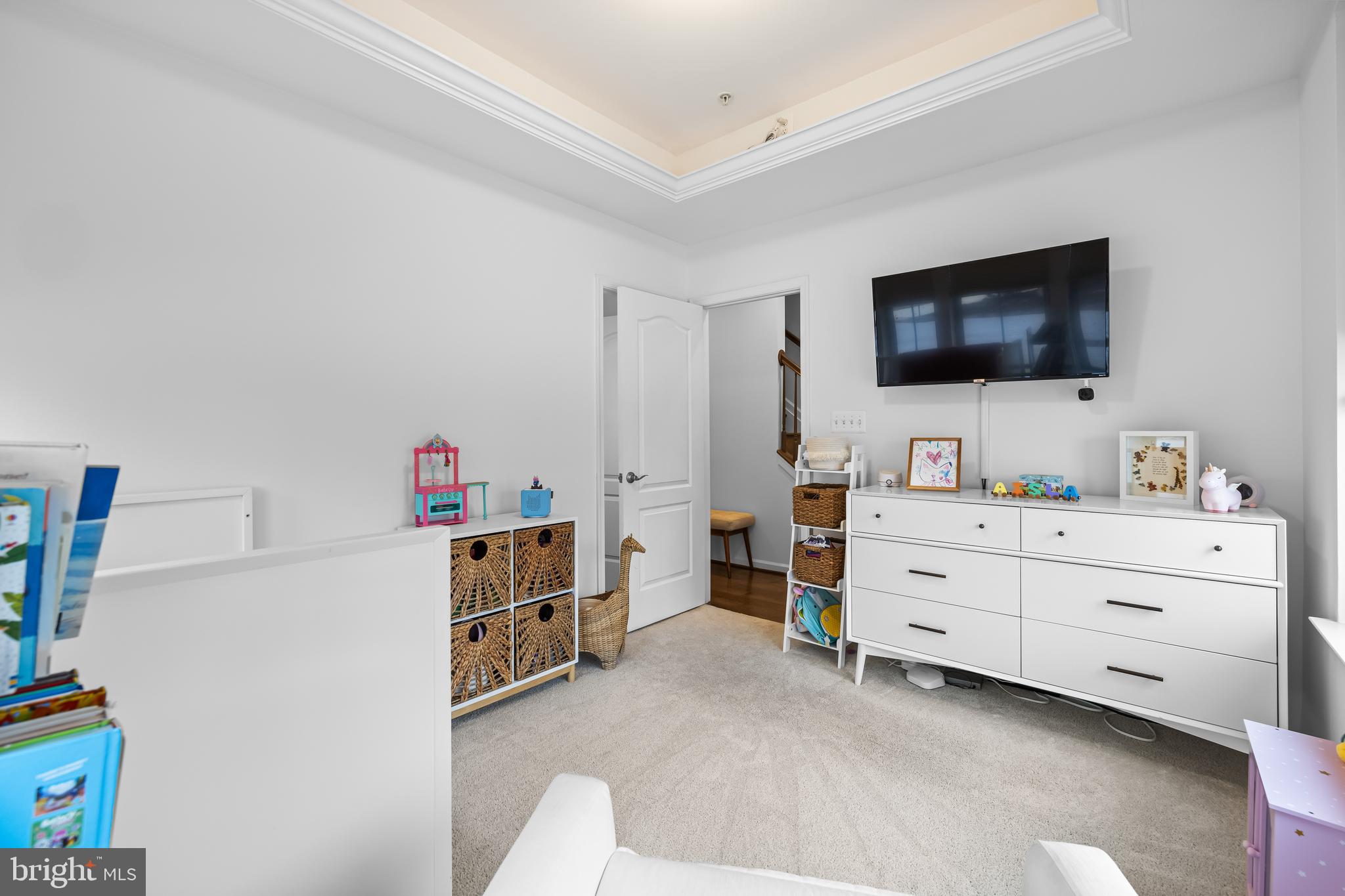 LOCUST POINT - Residential