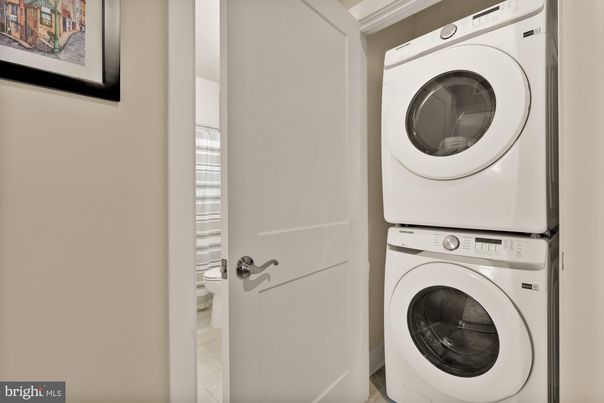 TALL OAKS - Residential