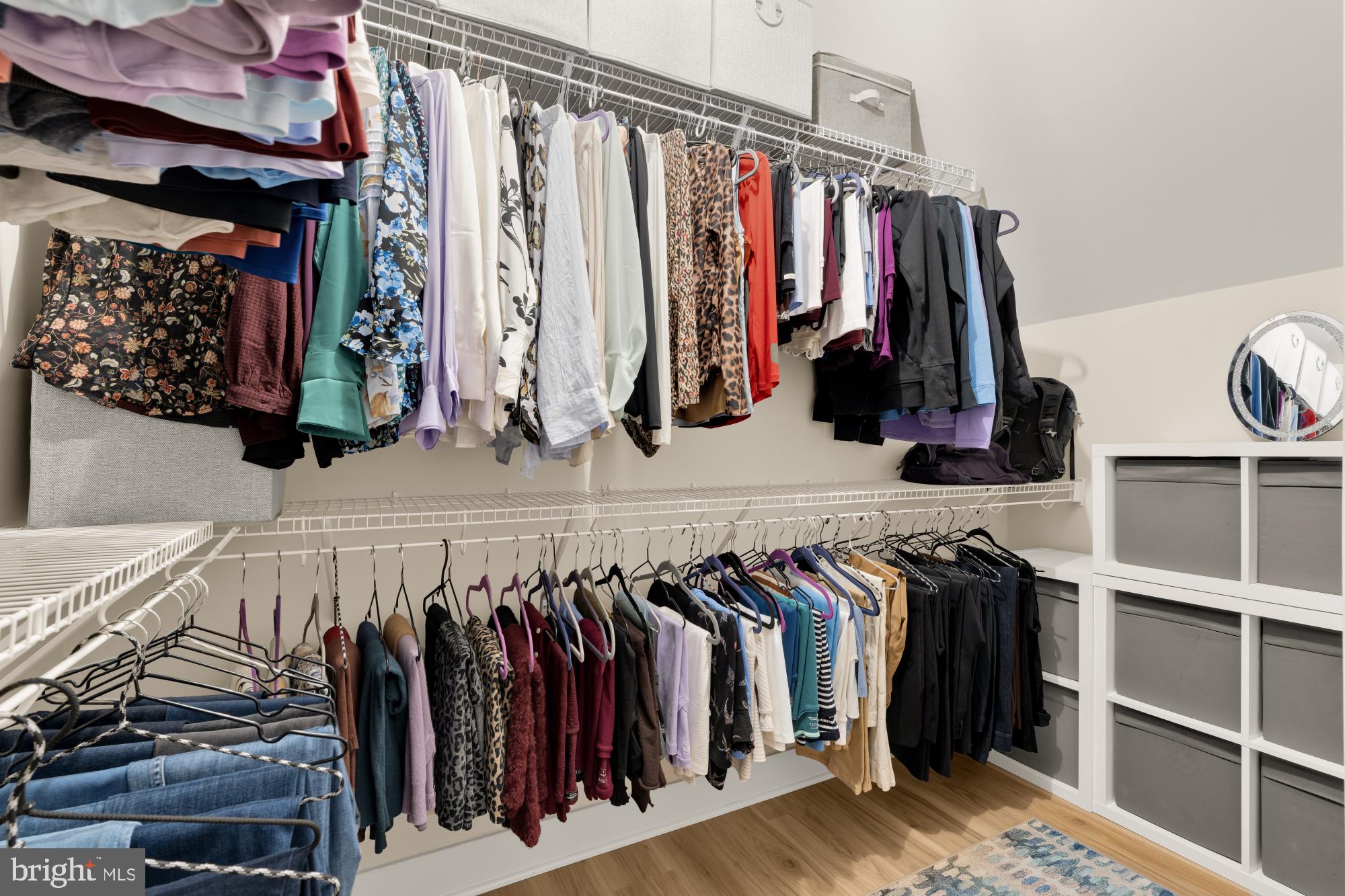 TALL OAKS - Residential