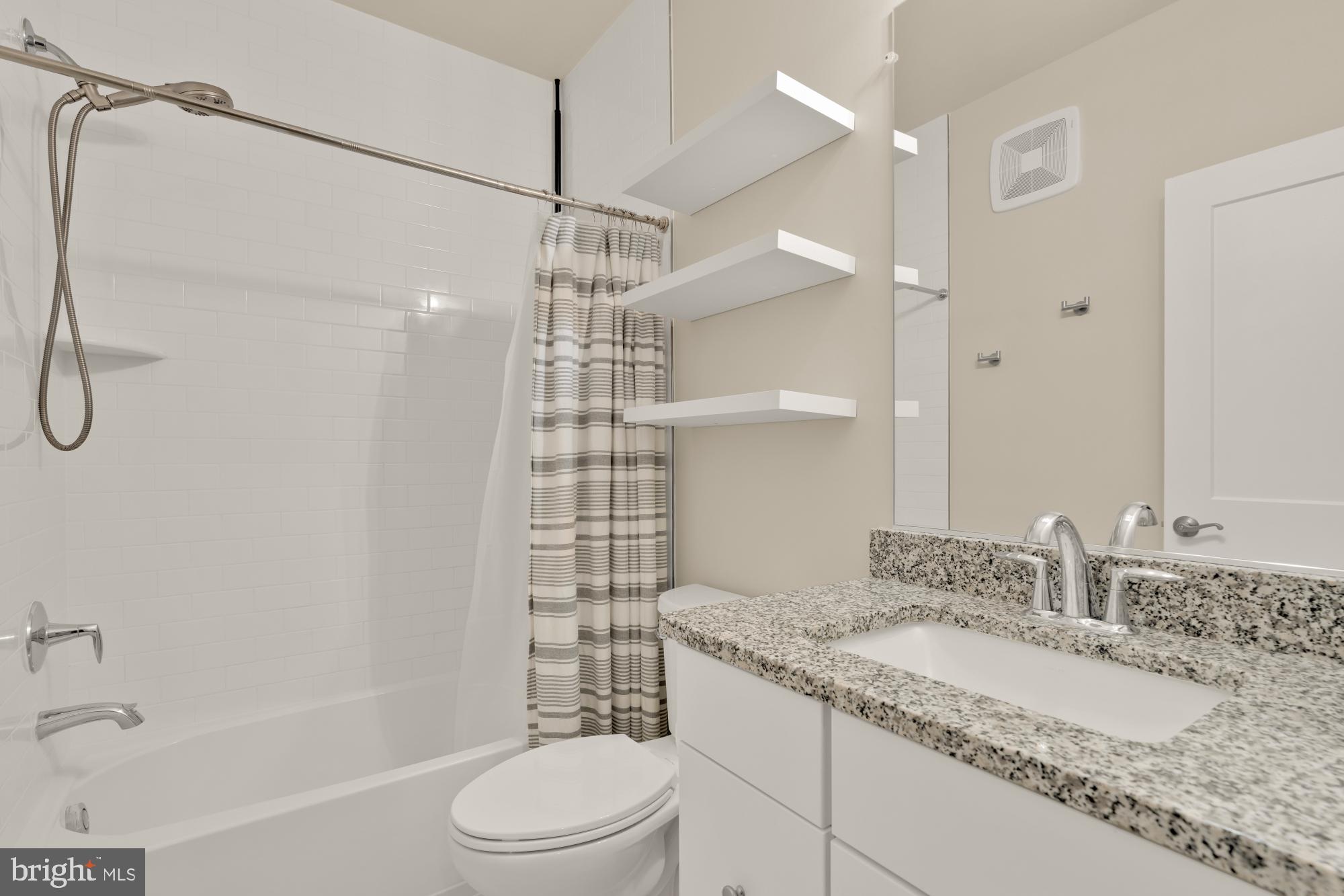 TALL OAKS - Residential