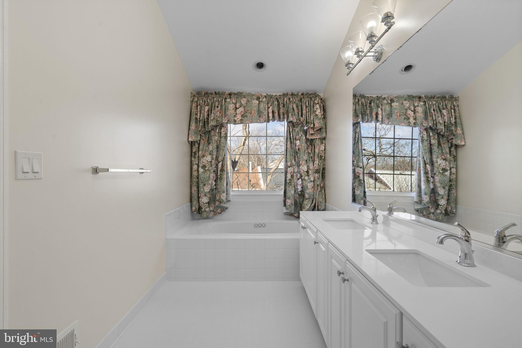 POTTERS GLEN - Residential