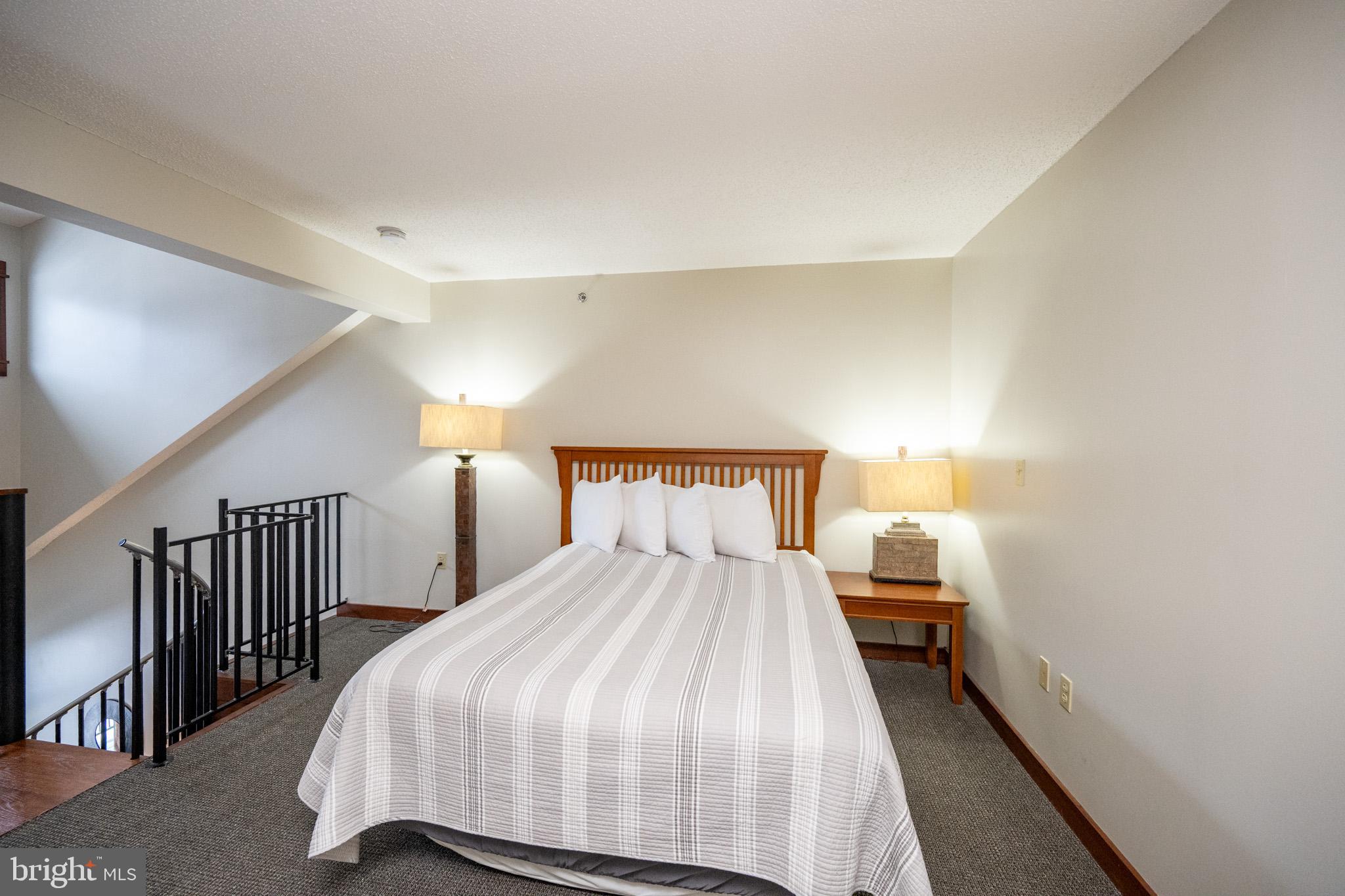 SILVER TREE SUITES - Residential