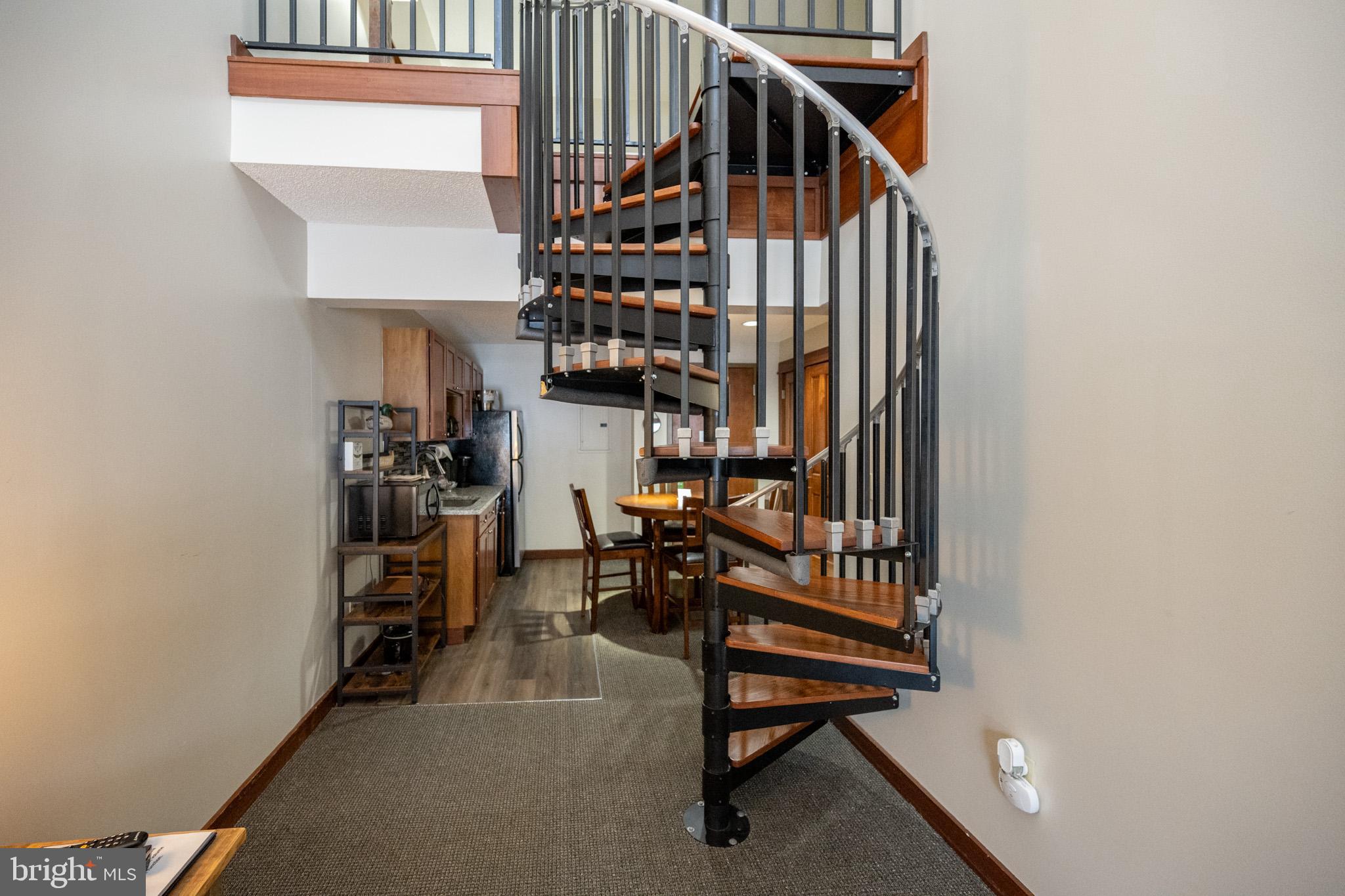 SILVER TREE SUITES - Residential