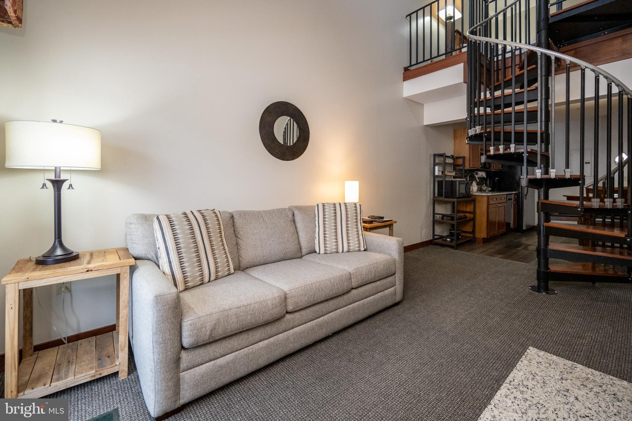 SILVER TREE SUITES - Residential