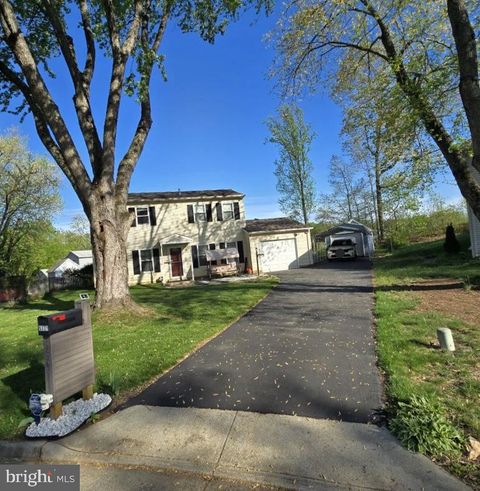 Photo of 5307 Saphire Court, WOODBRIDGE, VA 22193 (MLS # VAPW2118462)