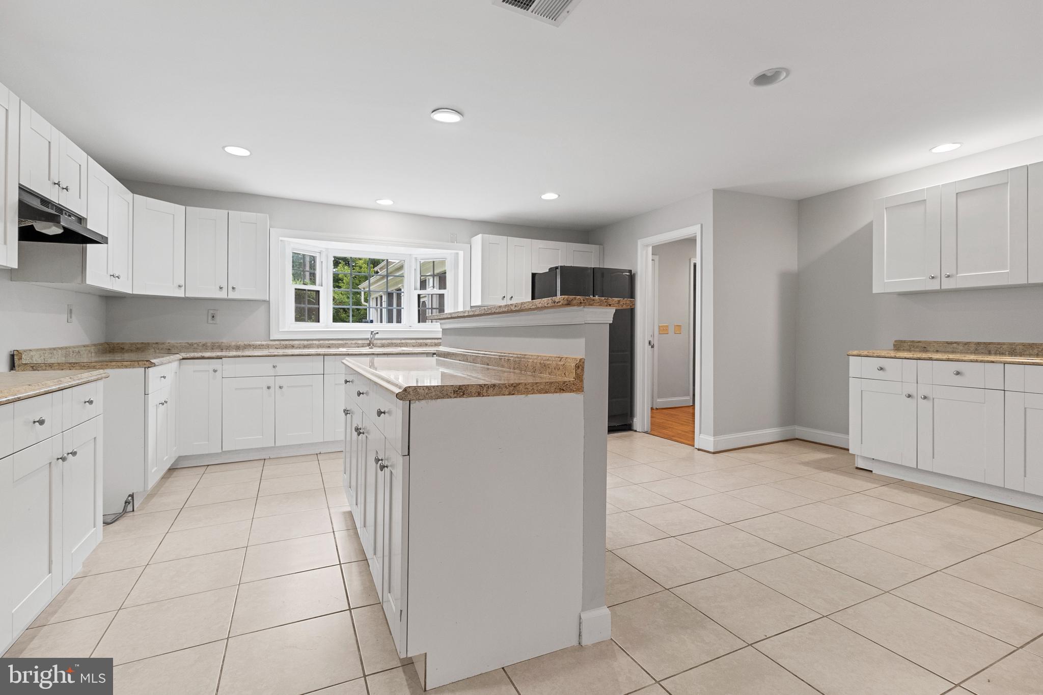 PT OLNEY OUT RES 3 - Residential