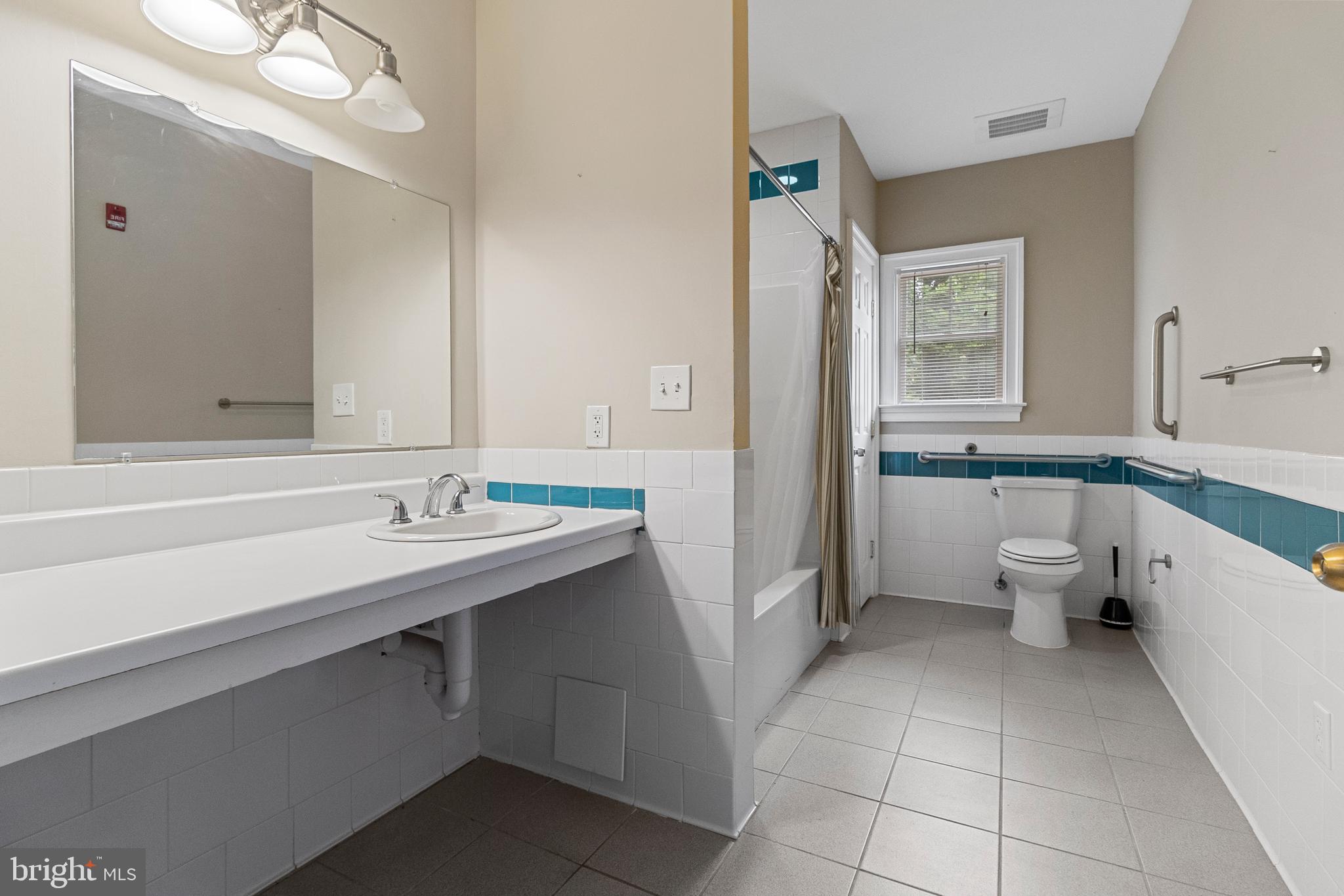 PT OLNEY OUT RES 3 - Residential