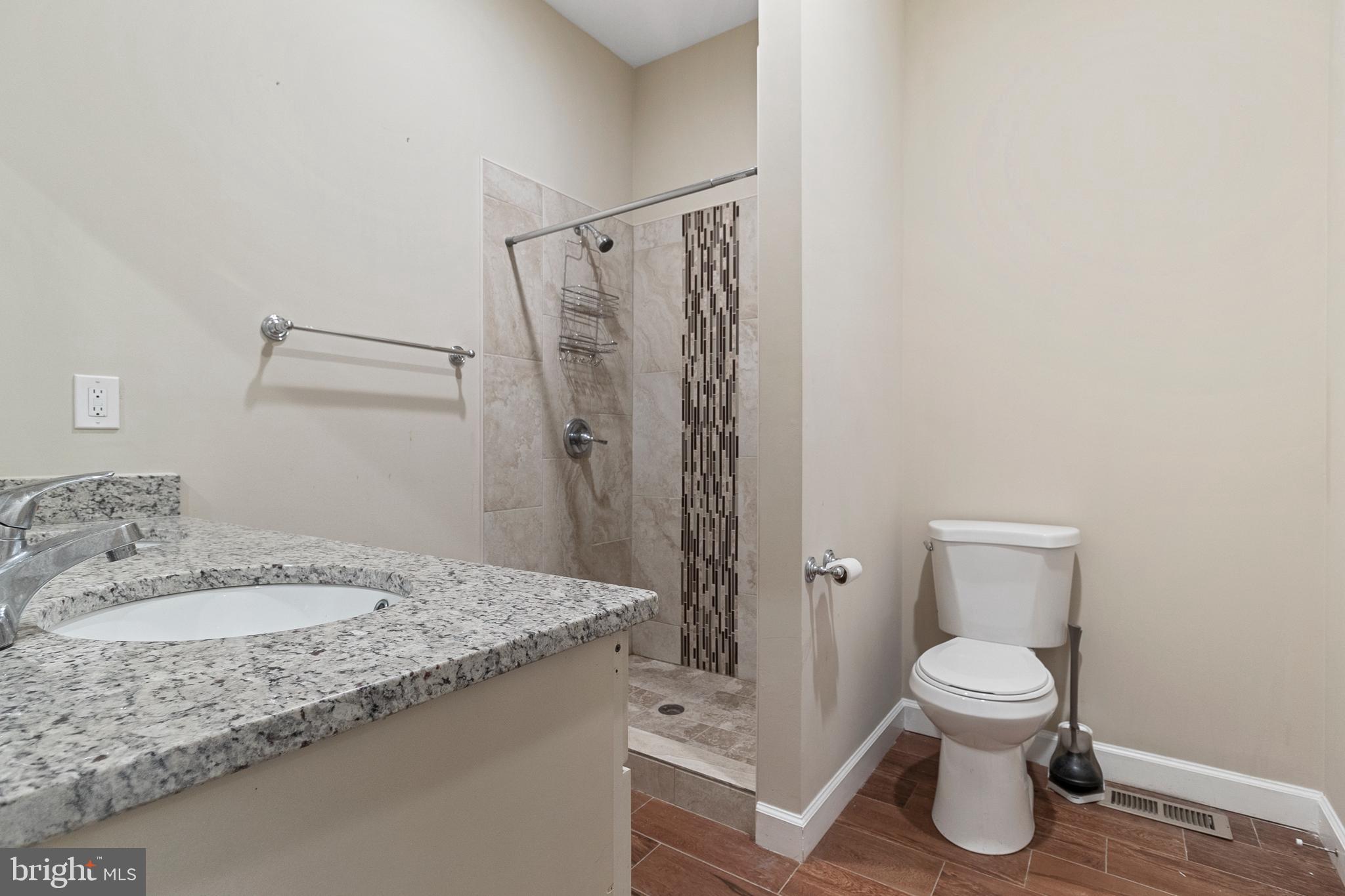 PT OLNEY OUT RES 3 - Residential