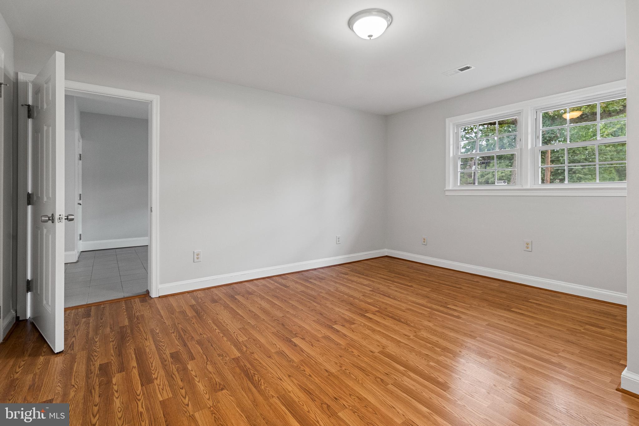 PT OLNEY OUT RES 3 - Residential