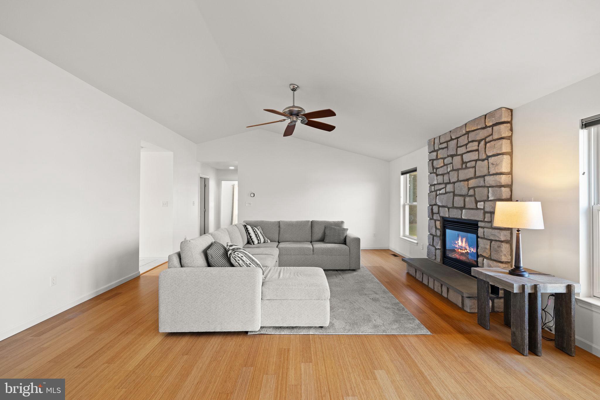 MEADOWS HEIDELBERG - Residential