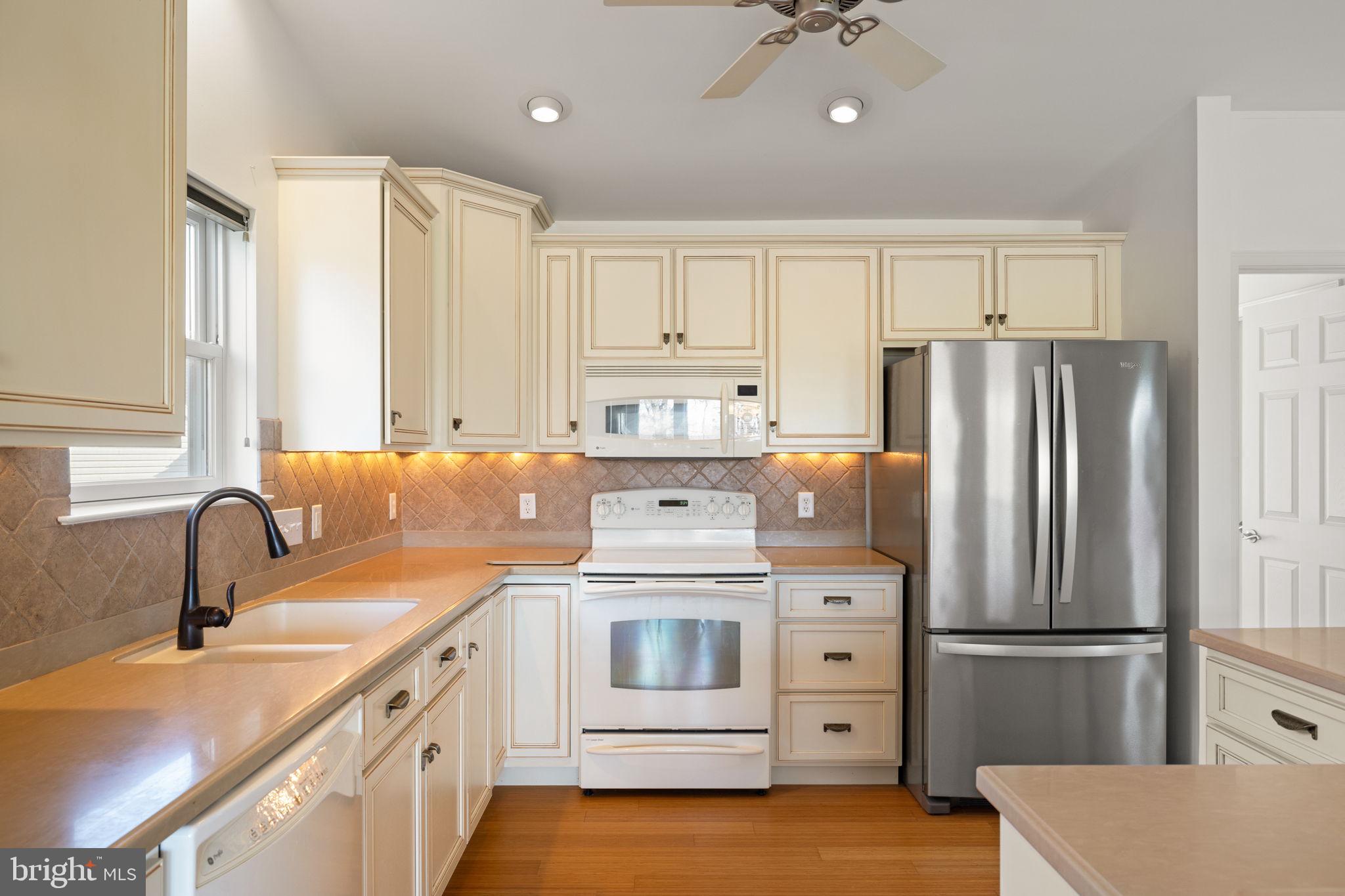 MEADOWS HEIDELBERG - Residential