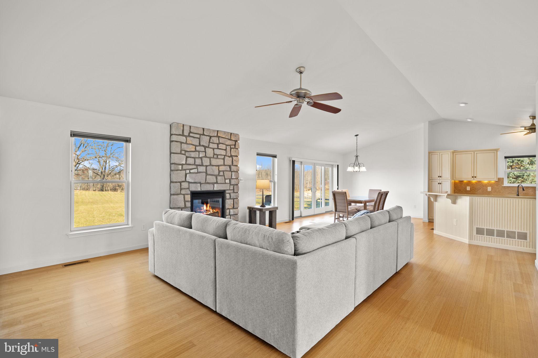 MEADOWS HEIDELBERG - Residential