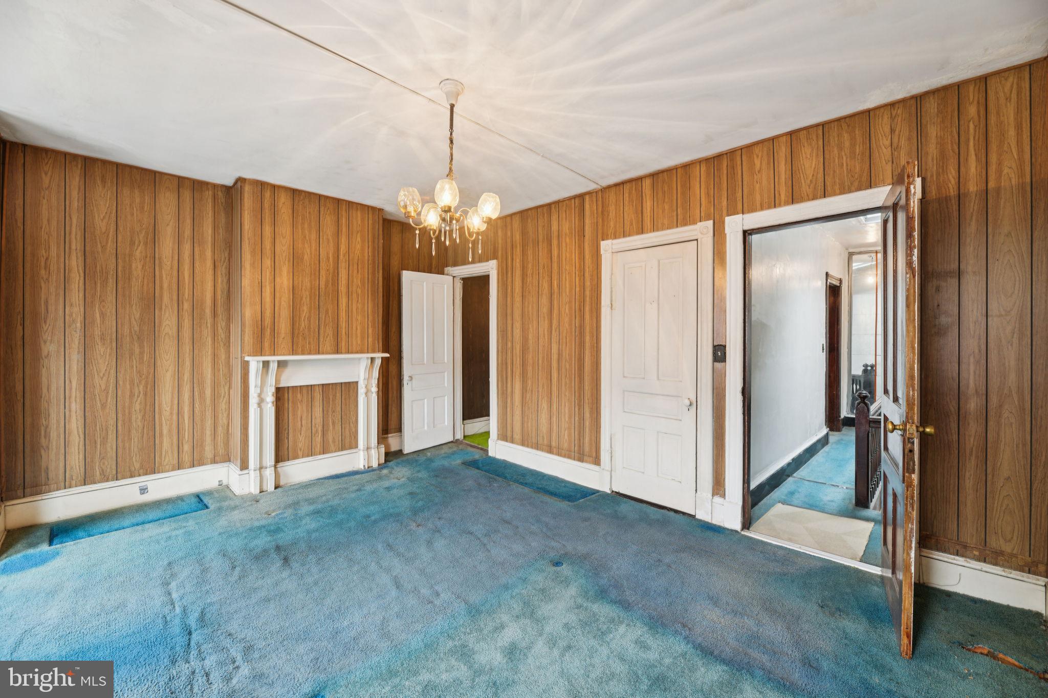 CAPITOL HILL - Residential