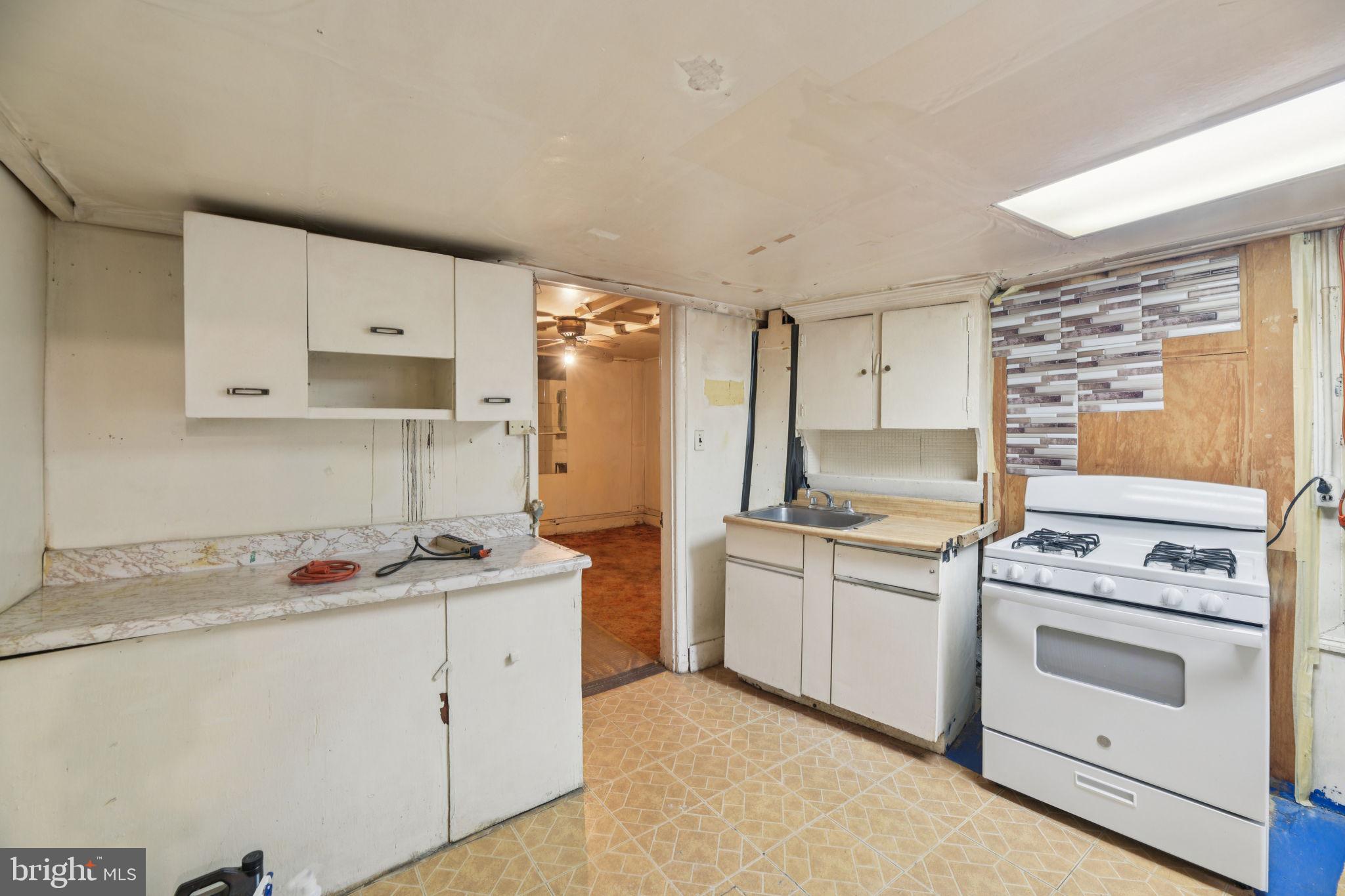 CAPITOL HILL - Residential