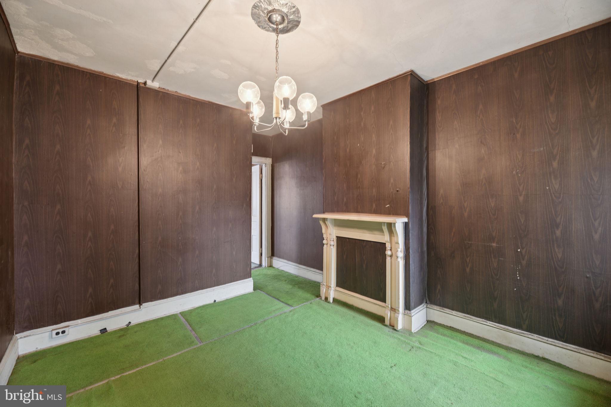 CAPITOL HILL - Residential