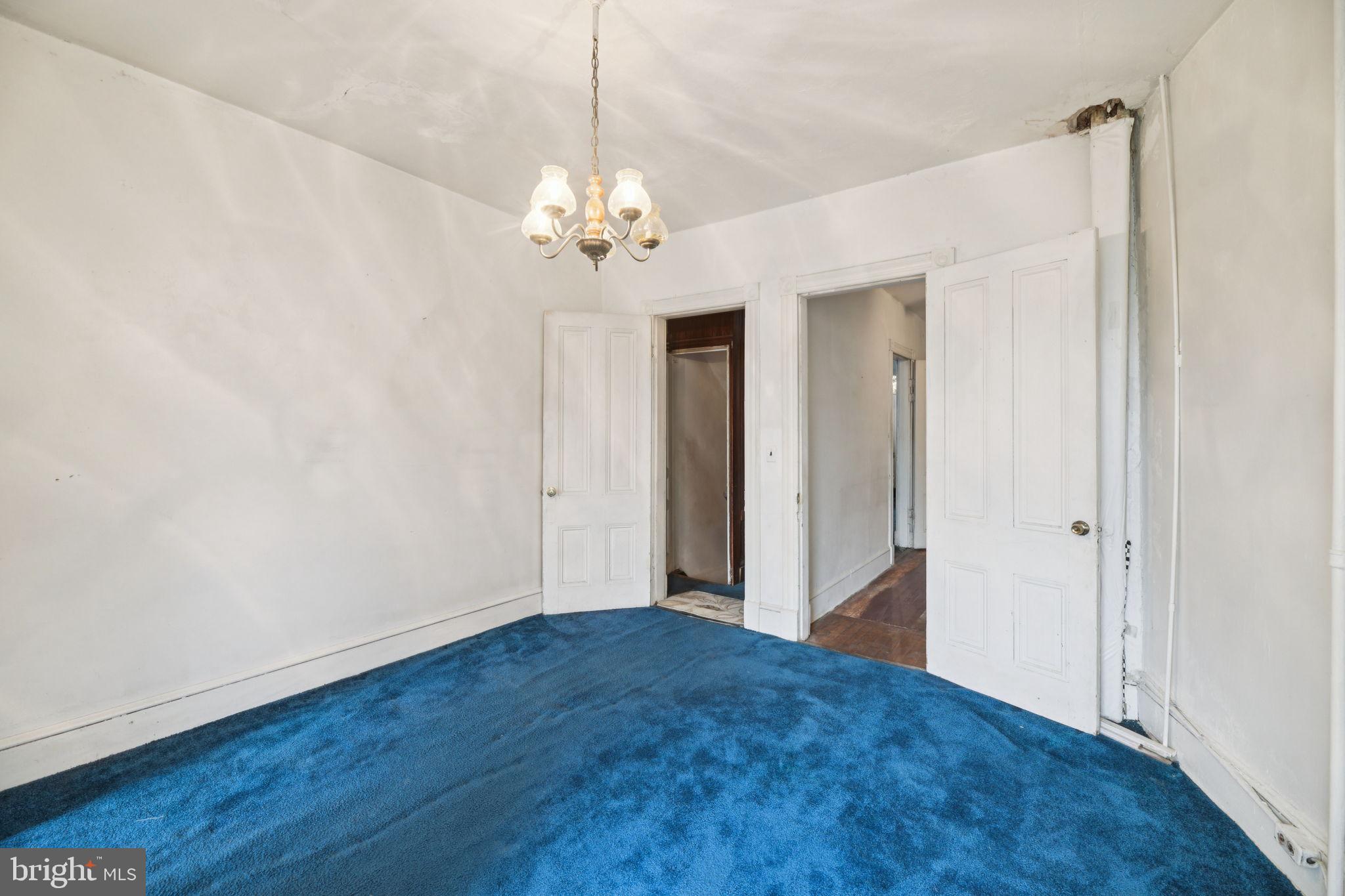 CAPITOL HILL - Residential