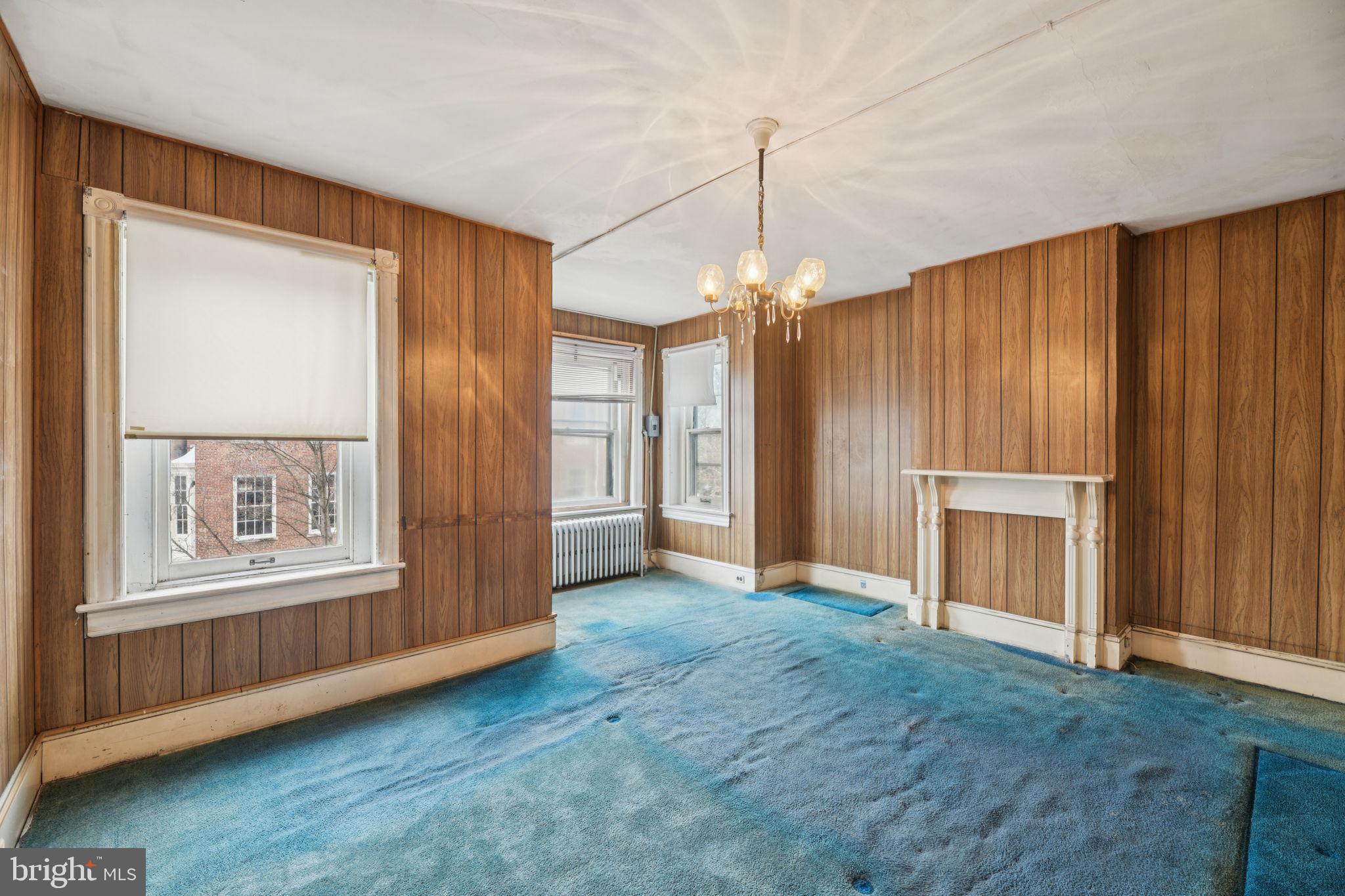 CAPITOL HILL - Residential