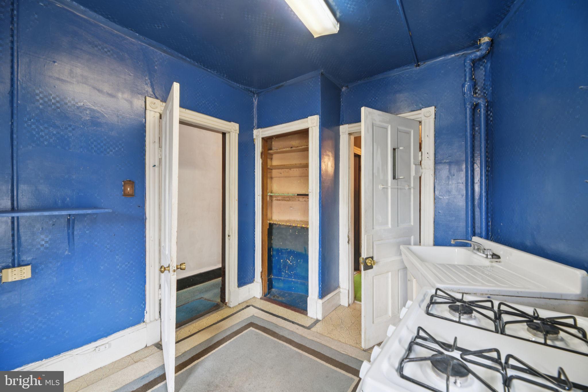 CAPITOL HILL - Residential