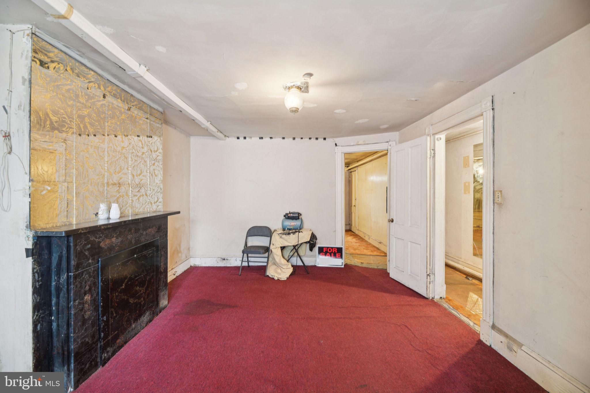 CAPITOL HILL - Residential