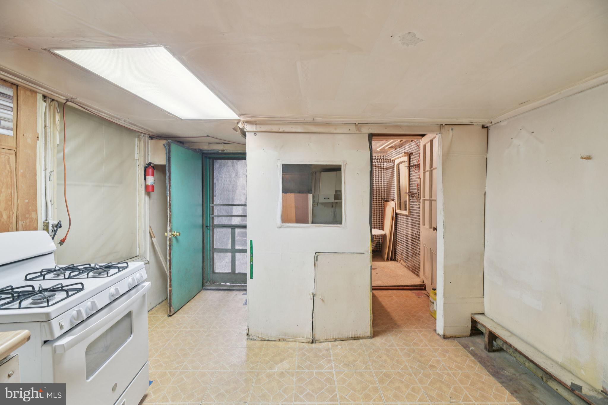 CAPITOL HILL - Residential