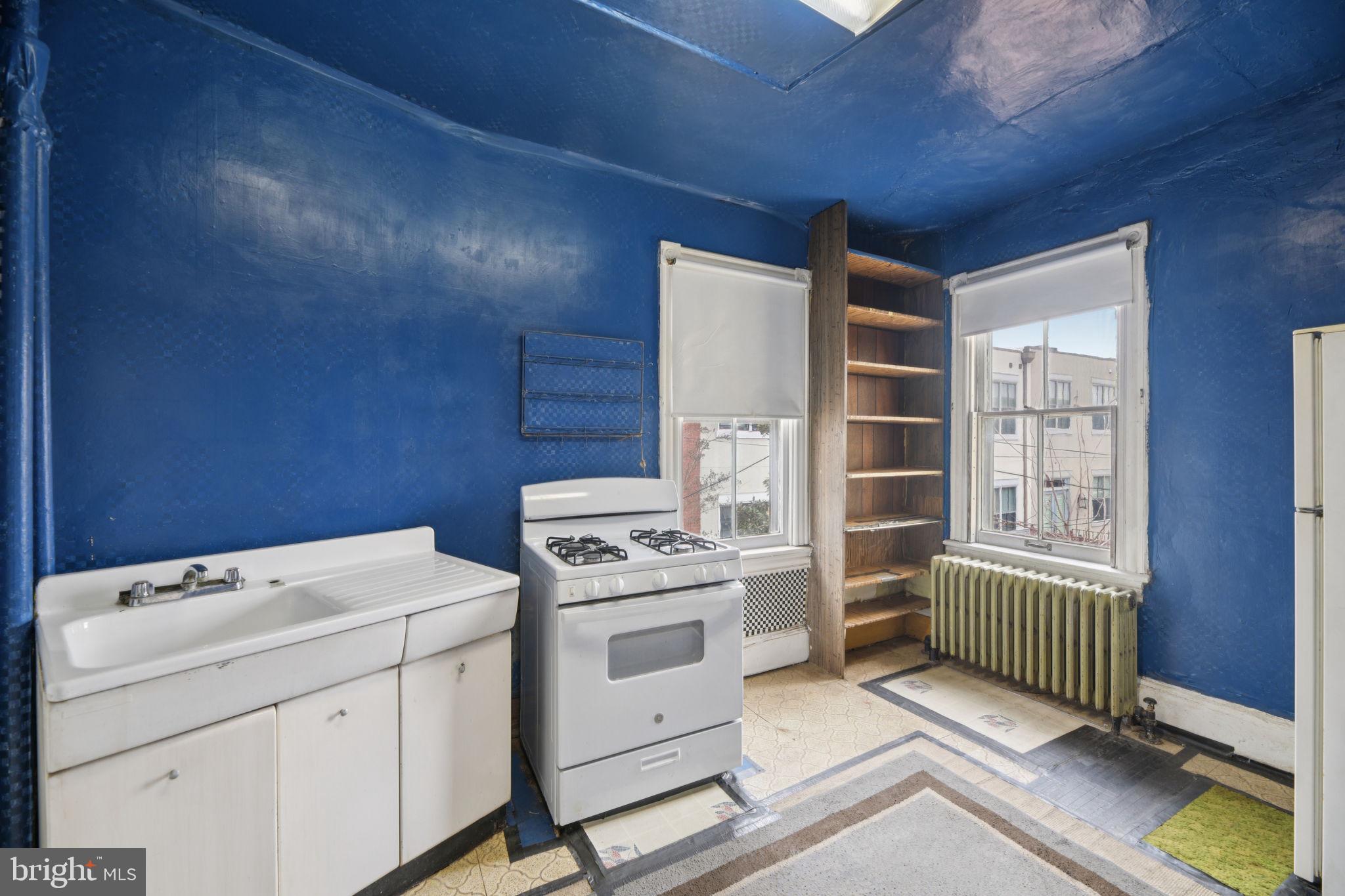 CAPITOL HILL - Residential