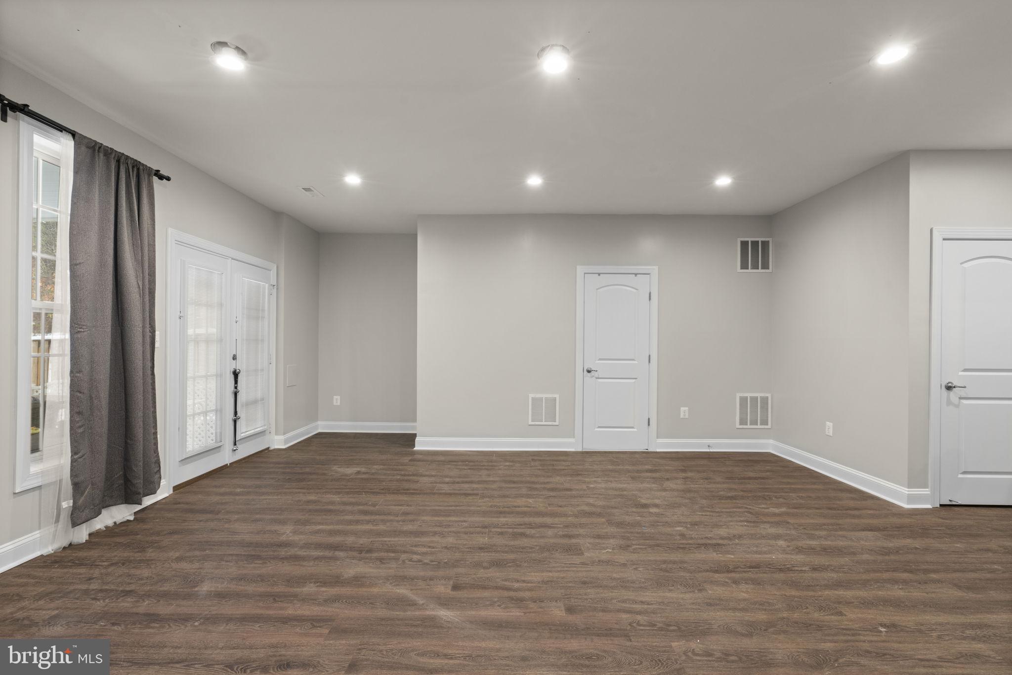 SOUTH MARKET - Residential Lease