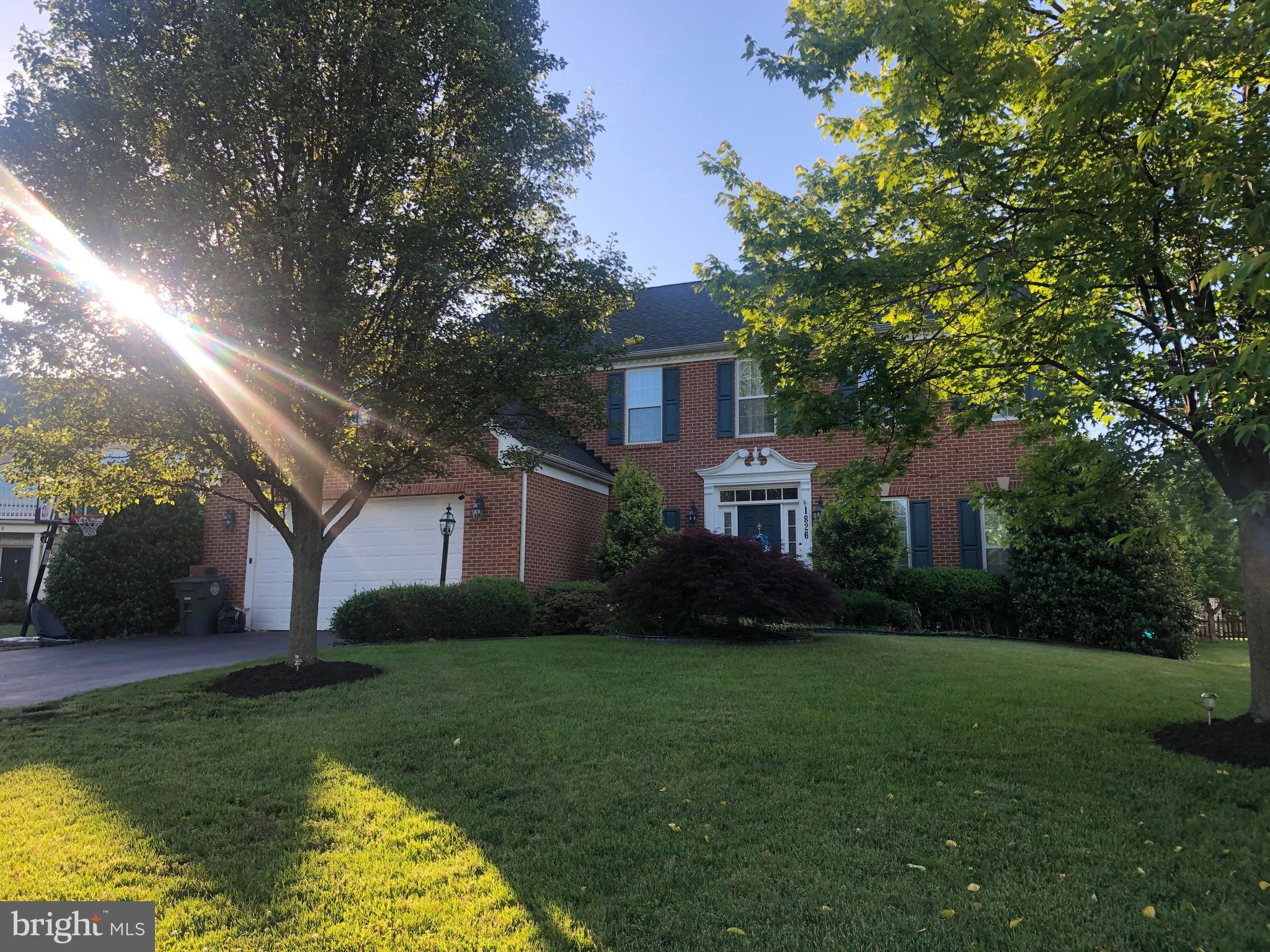 Beautiful single family home in Walnut Ridge. Open floorplan, main level hardwood flooring, sunroom, and low maintenance deck are ideal for entertaining. Fully finished basement. 4 spacious bedrooms upstairs including a large soaking tub and walk in closet in the Master Bedroom. Sellers are leaving behind many items that could be used in a home daycare! Sellers are motivated and and are selling as-is with inspections, bring your offer!