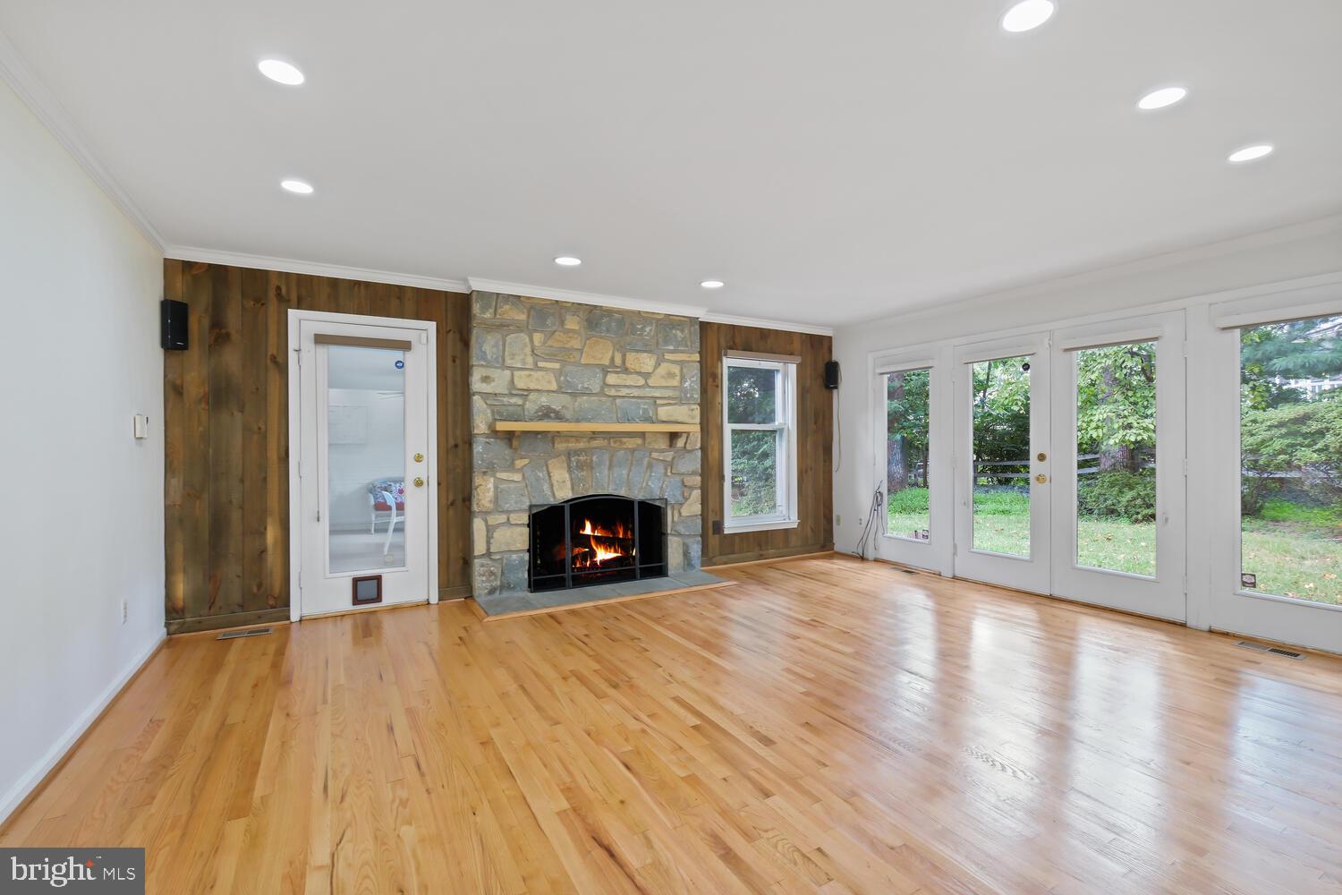 HOLLYOAK - Residential