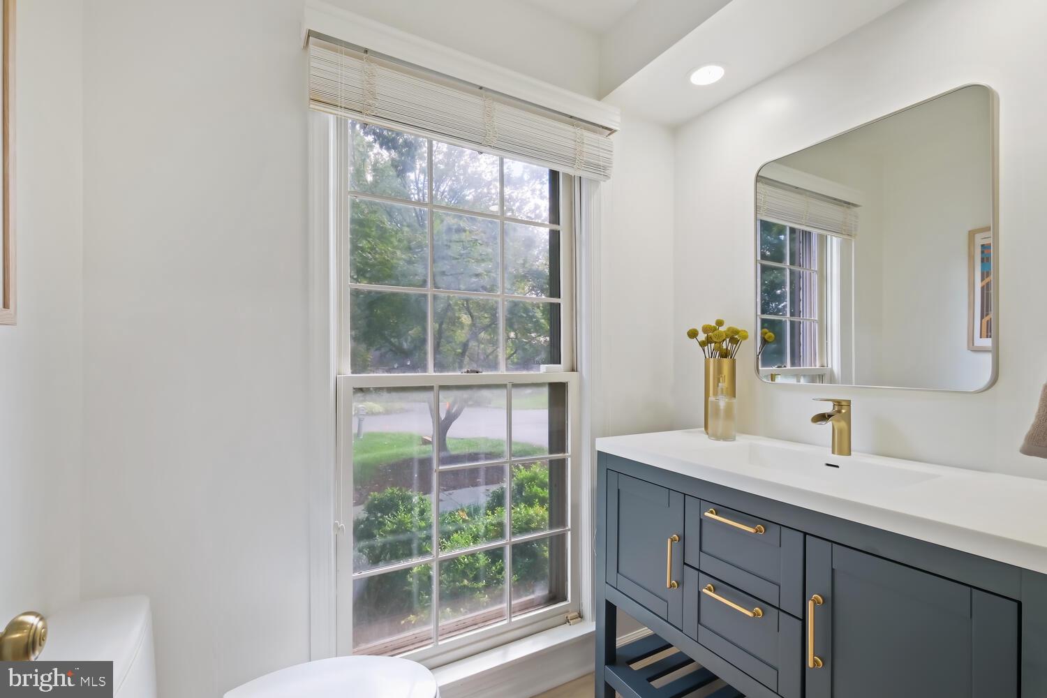 HOLLYOAK - Residential