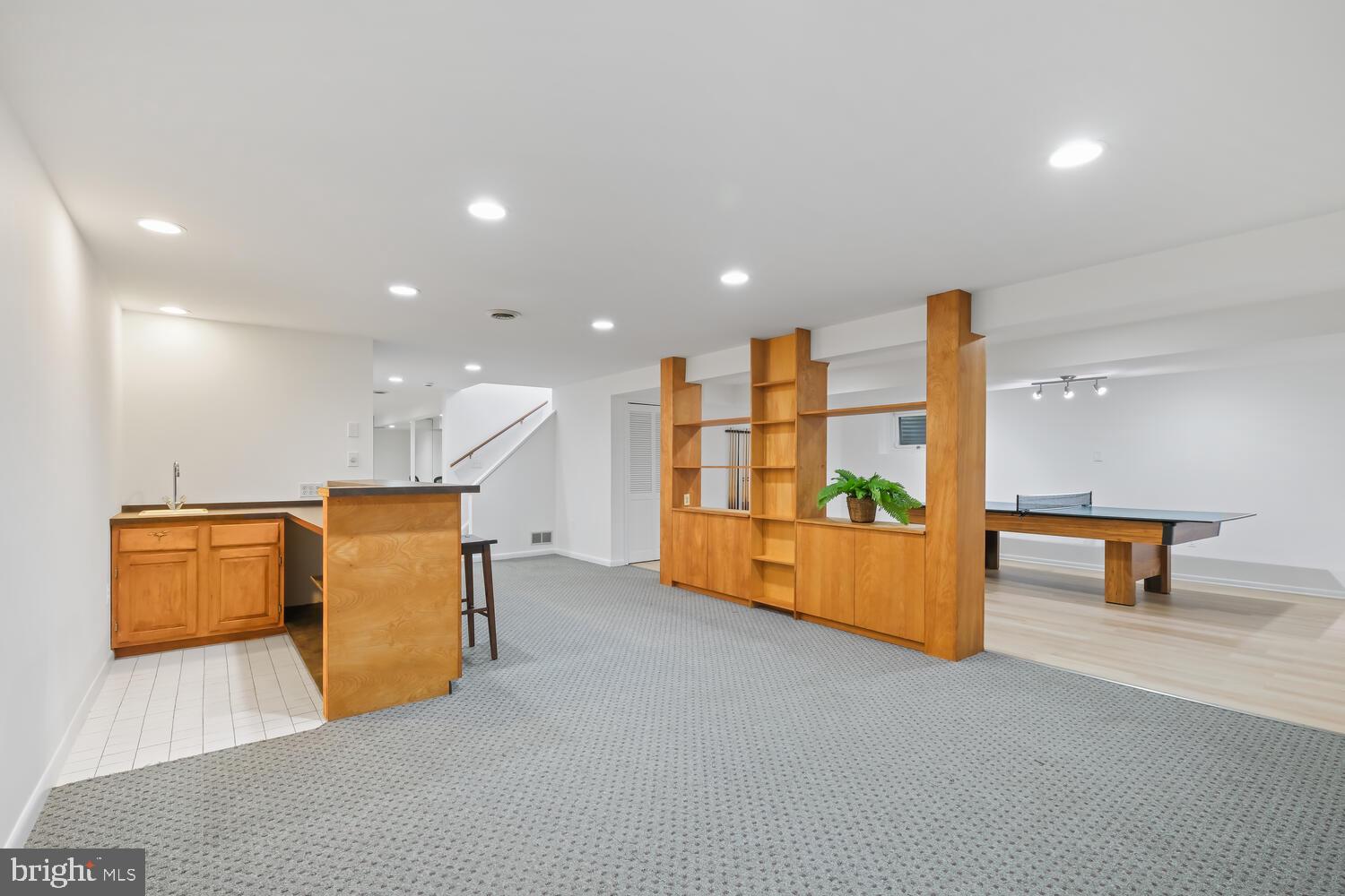 HOLLYOAK - Residential