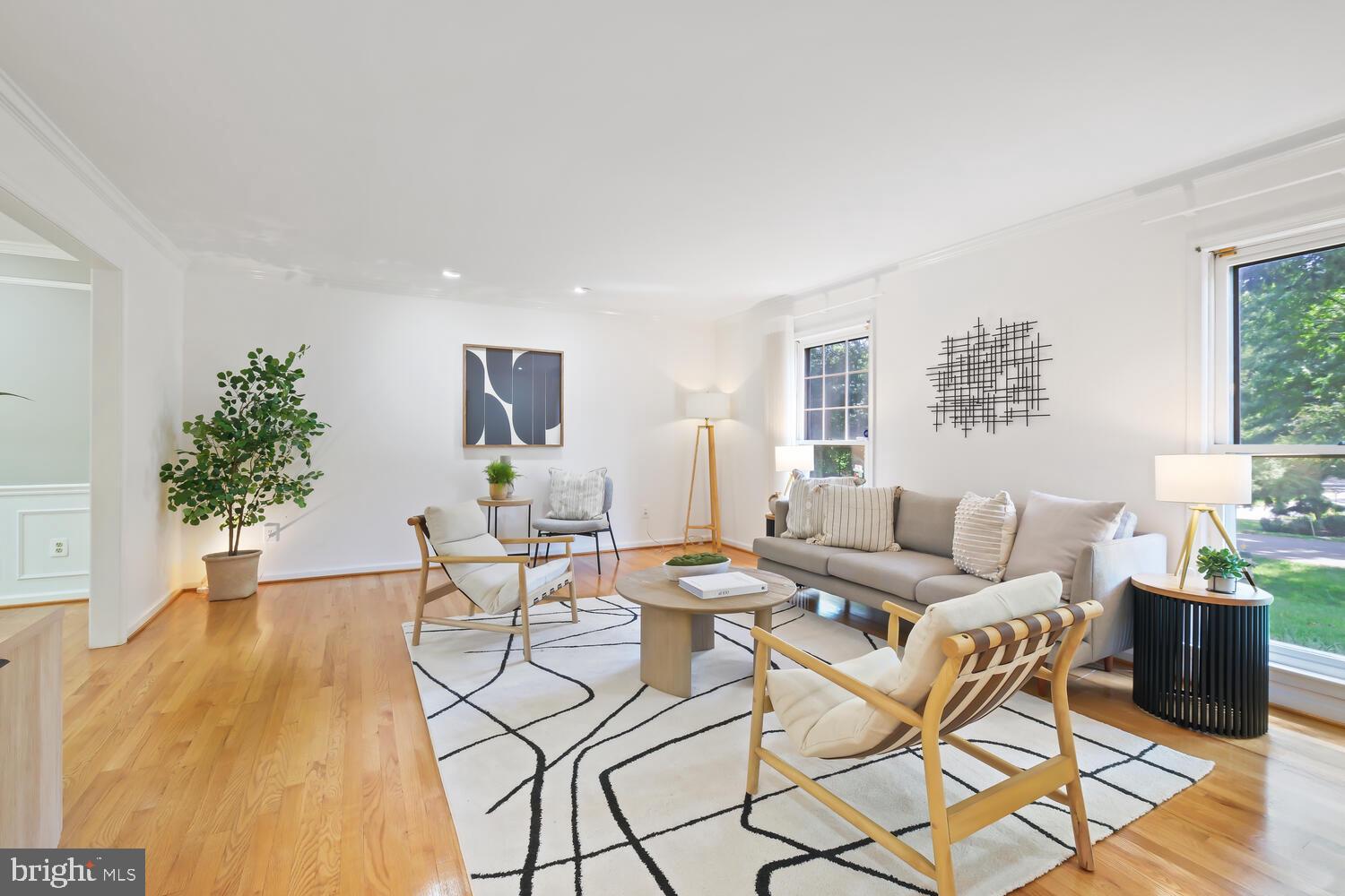 HOLLYOAK - Residential