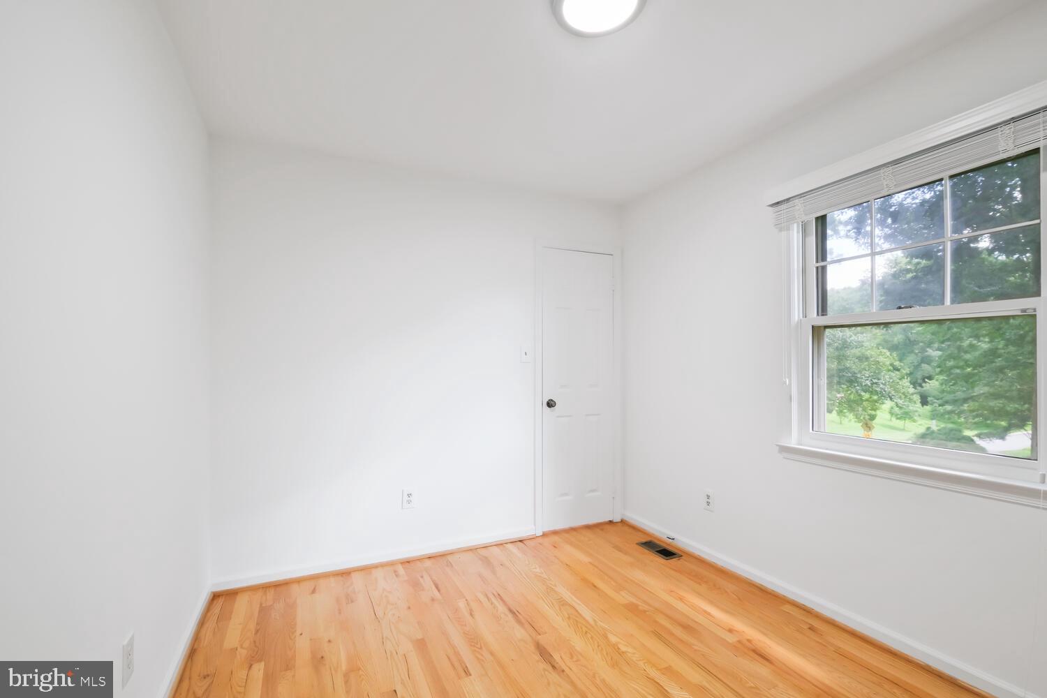 HOLLYOAK - Residential