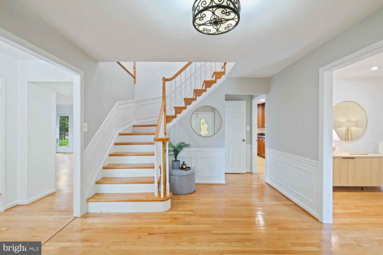 HOLLYOAK - Residential