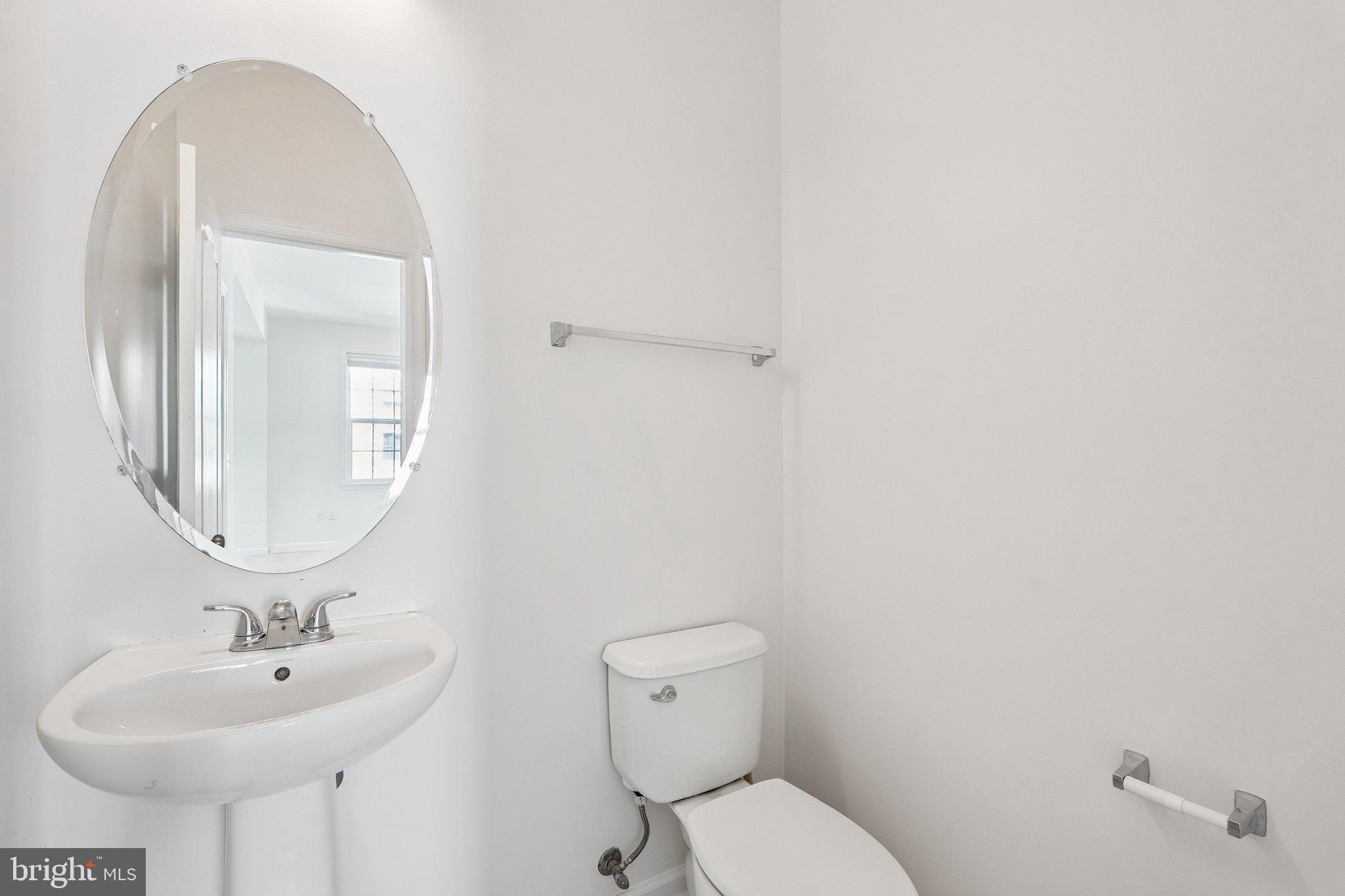 MERCER PARK CONDOMINIUM - Residential Lease