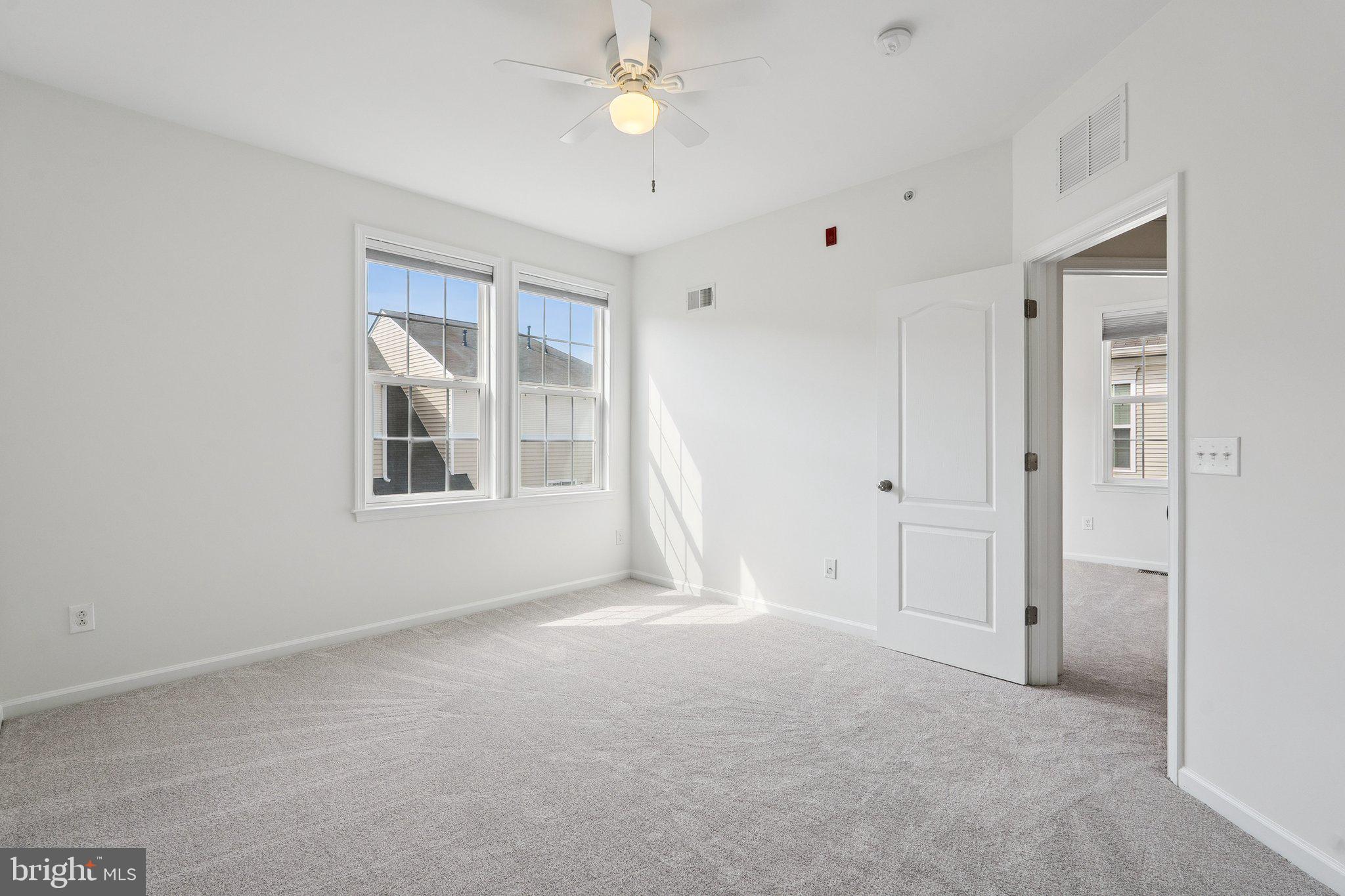 MERCER PARK CONDOMINIUM - Residential Lease