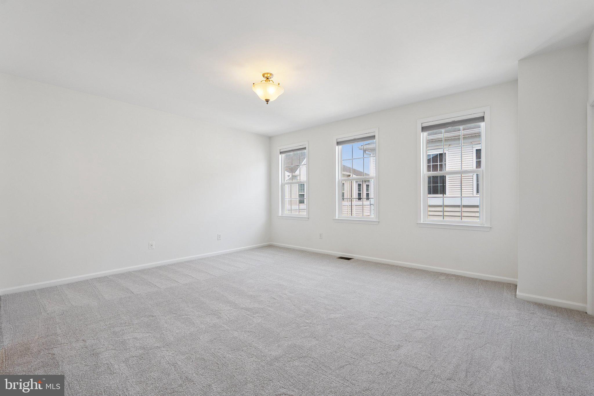 MERCER PARK CONDOMINIUM - Residential Lease